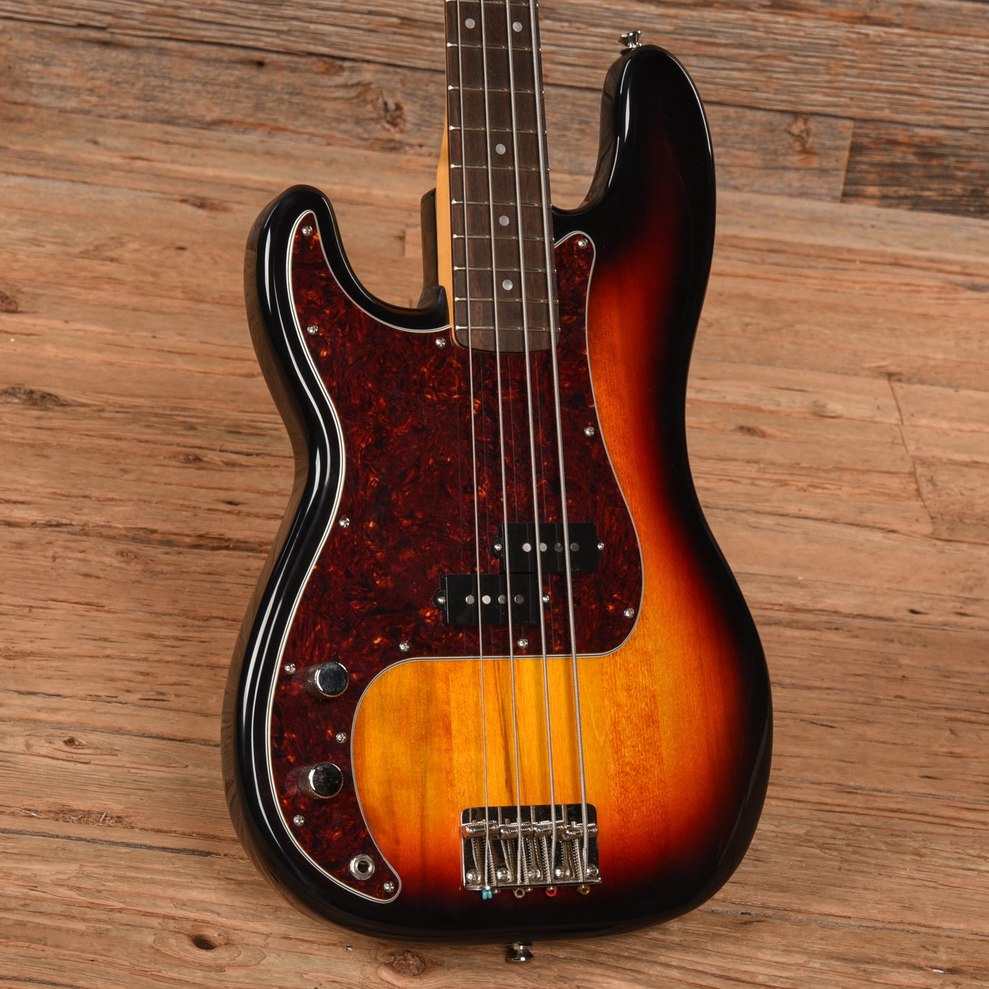Squier Classic Vibe '60s Precision Bass Sunburst 2022 LEFTY Bass Guitars / 4-String