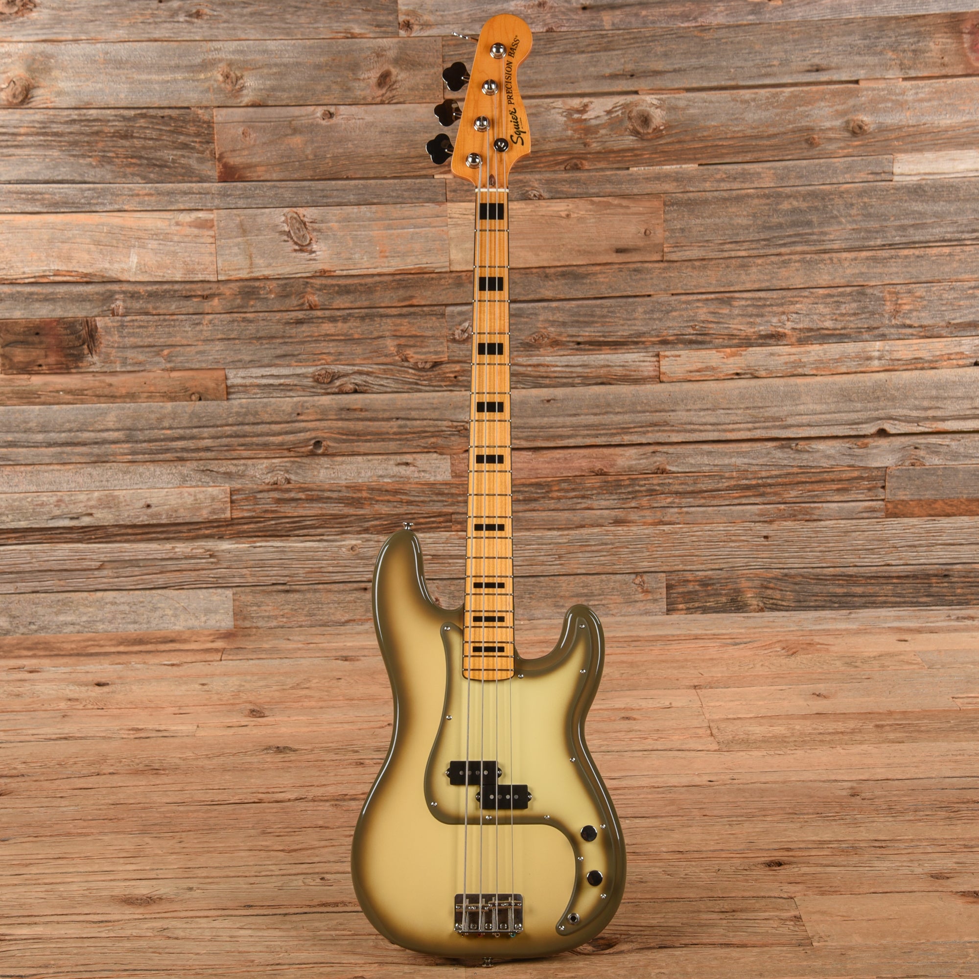 Squier Classic Vibe '70s Precision Bass Antigua Bass Guitars / 4-String