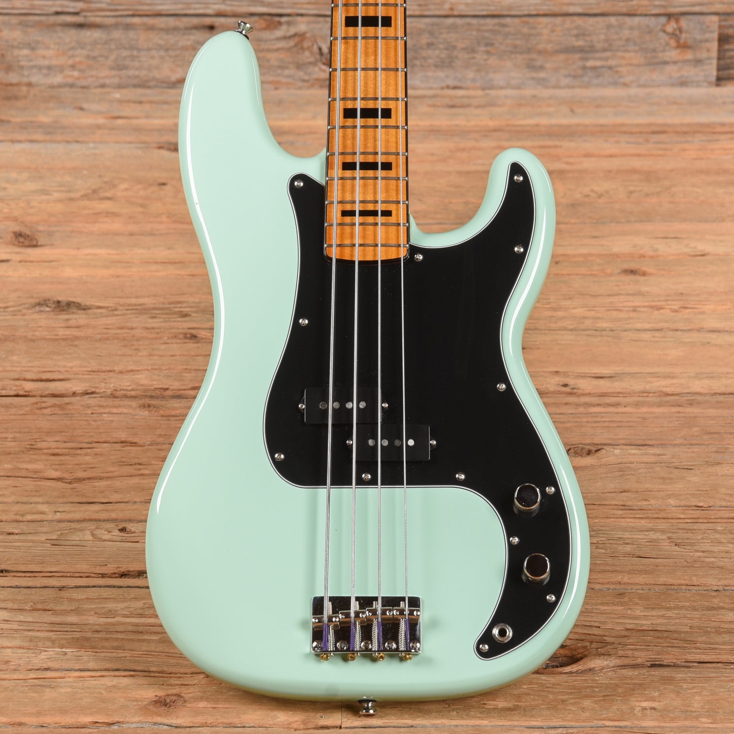Squier Classic Vibe '70s Precision Bass Surf Green 2022 Bass Guitars / 4-String