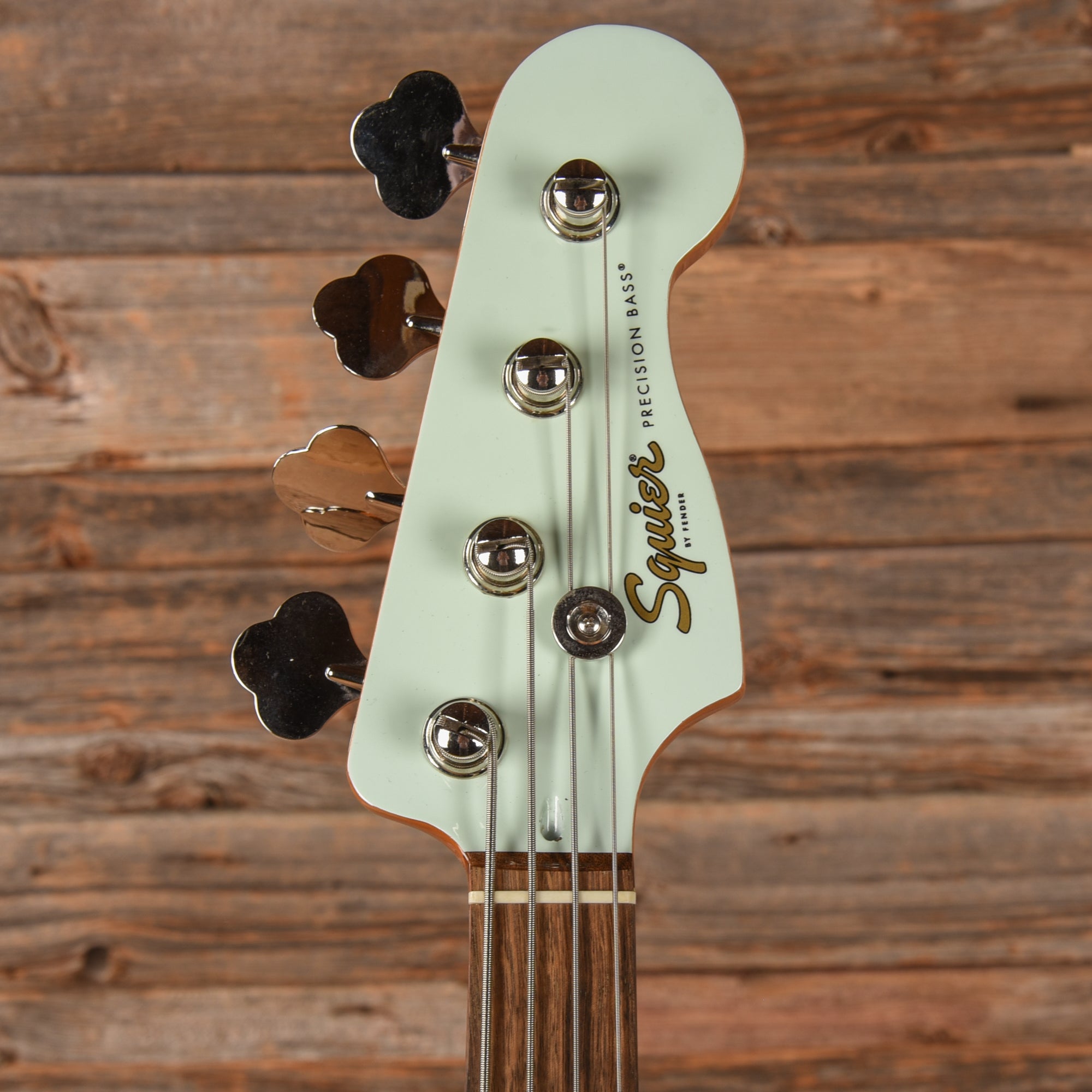 Squier FSR Classic Vibe '60s Precision Bass with Matching Headstock Sonic Blue 2022 Bass Guitars / 4-String