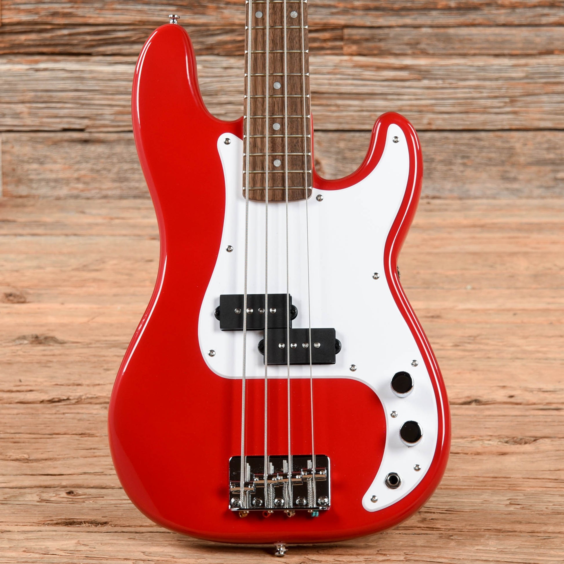 Squier Mini P-Bass Red 2020 Bass Guitars / 4-String