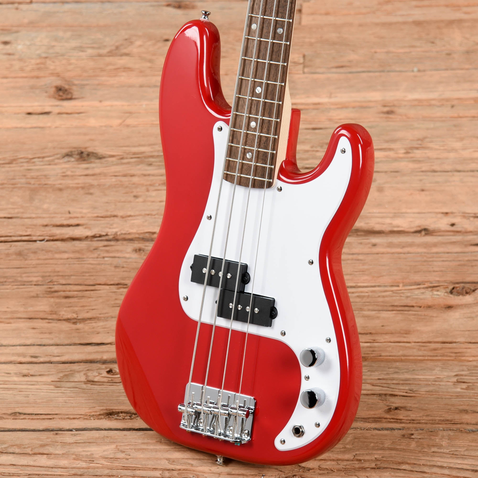 Squier Mini P-Bass Red 2020 Bass Guitars / 4-String
