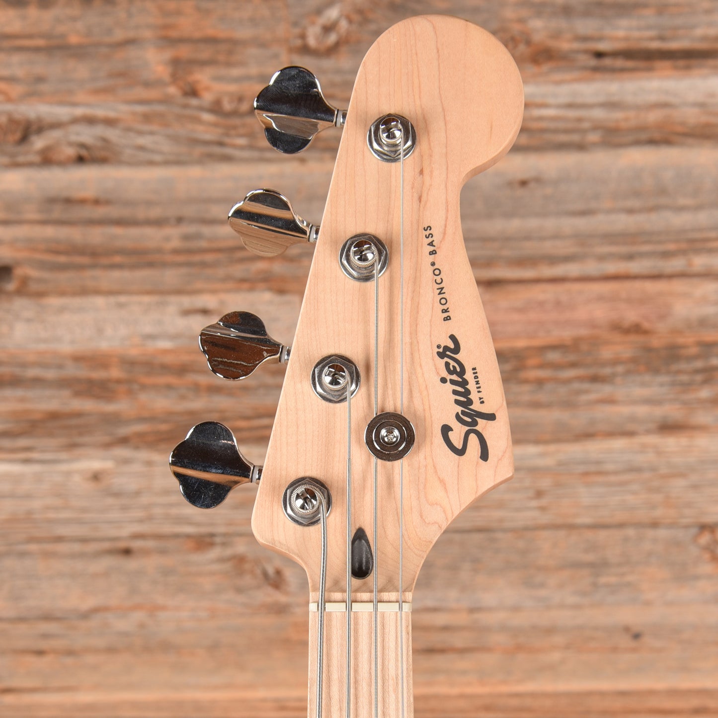 Squier Sonic Bronco Bass Tahitian Coral 2023 Bass Guitars / 4-String