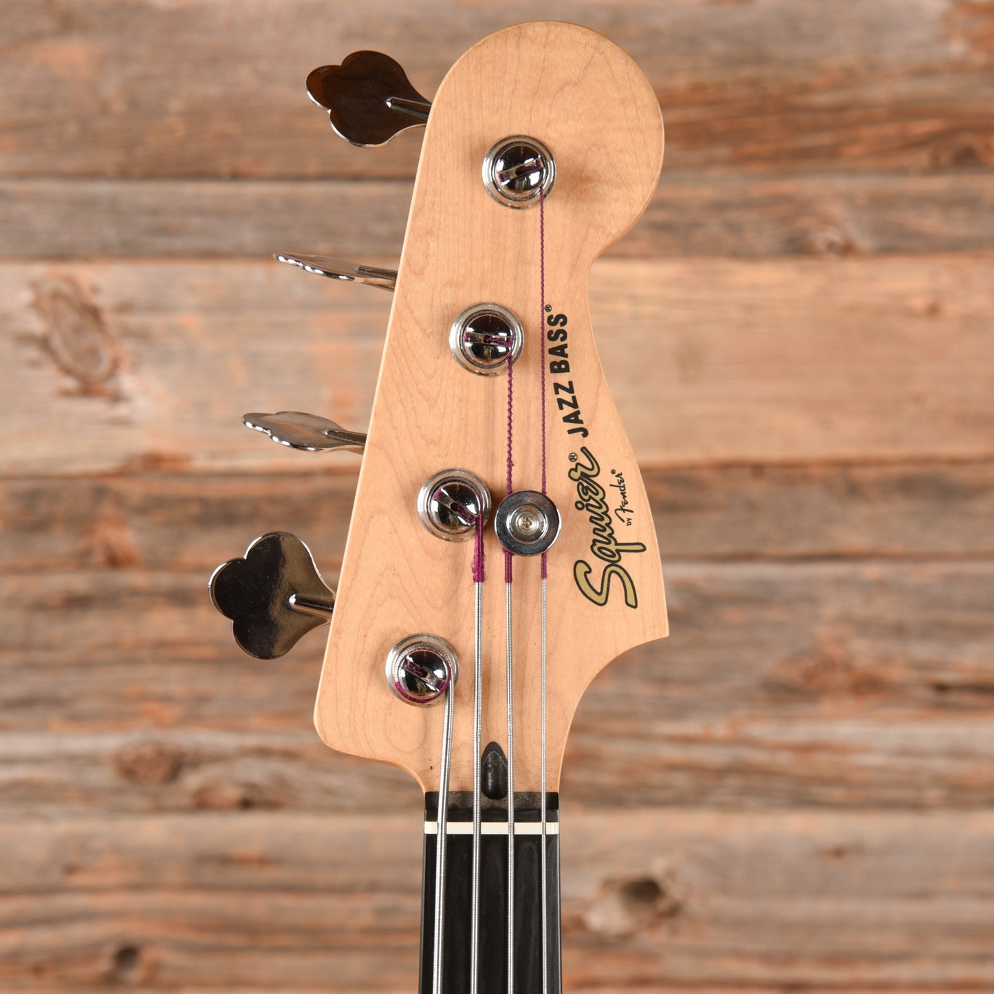 Squier Vintage Modified Fretless Jazz Bass Sunburst 2009 Bass Guitars / 4-String