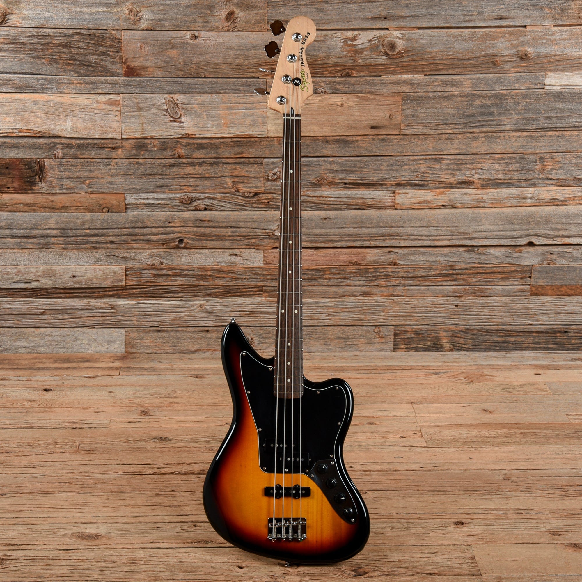 Squier Vintage Modified Jaguar Bass Sunburst 2011 – Chicago Music