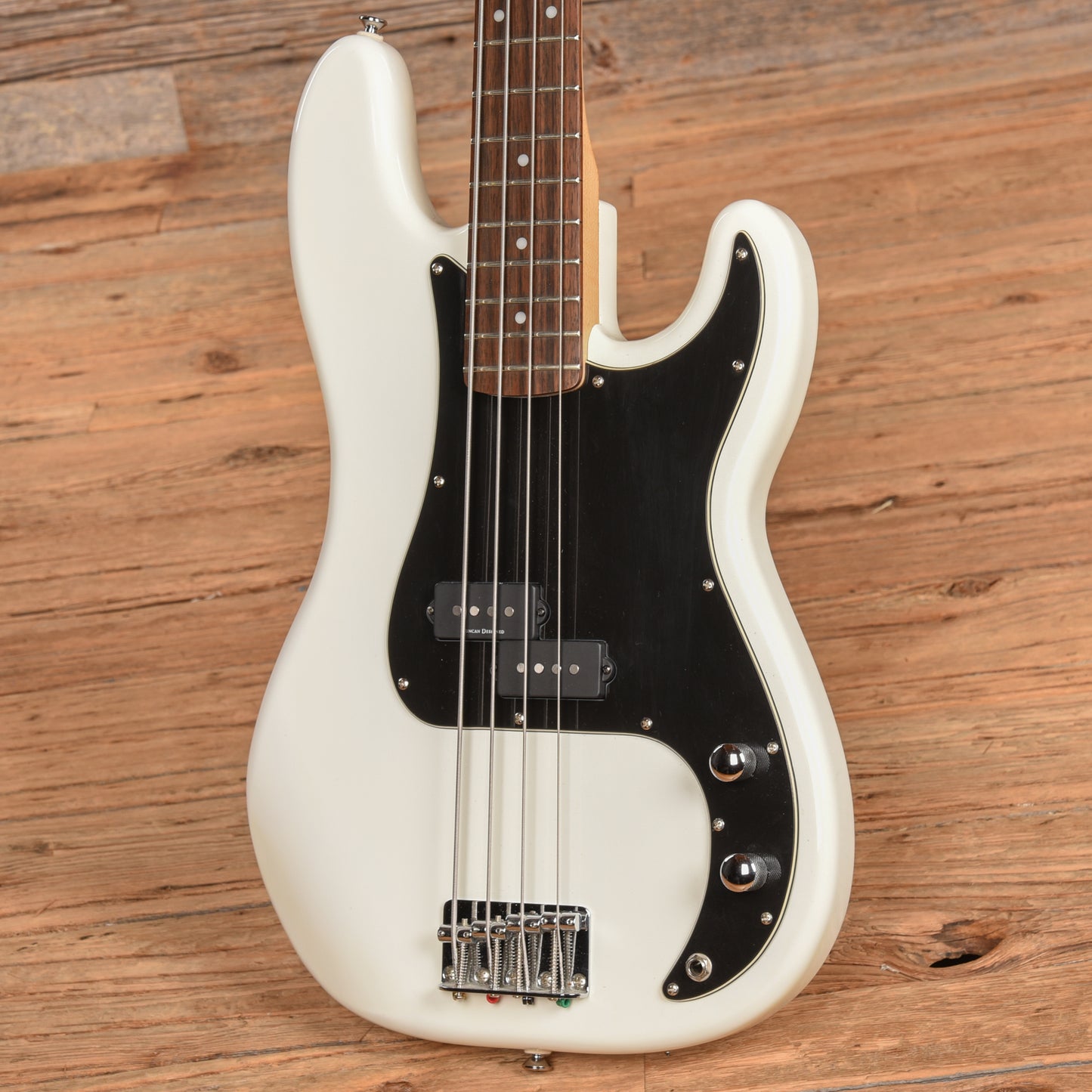 Squier Vintage Modified Precision Bass White 2010 Bass Guitars / 4-String