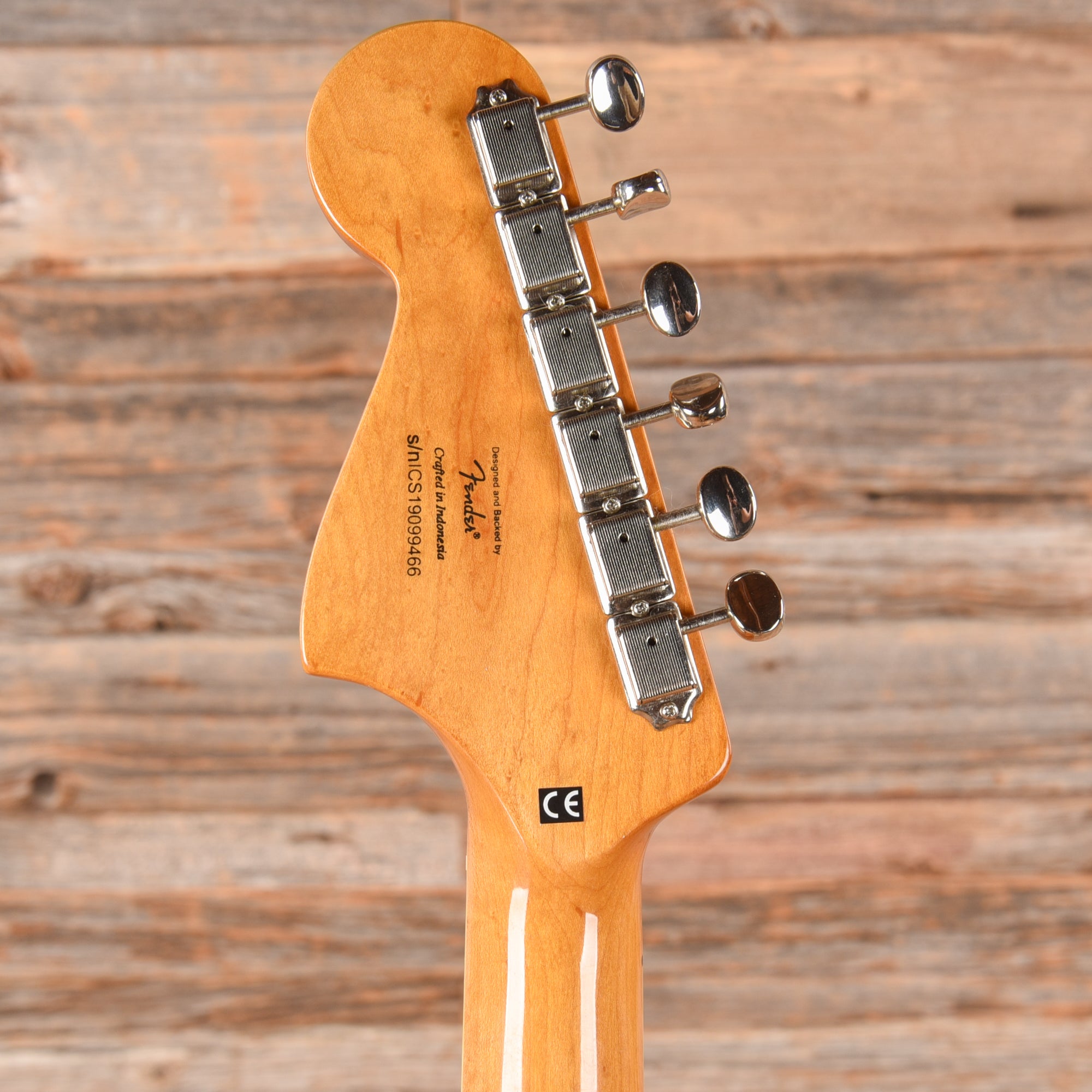 Squier Classic Vibe Bass VI Sunburst 2019 Bass Guitars / 5-String or More