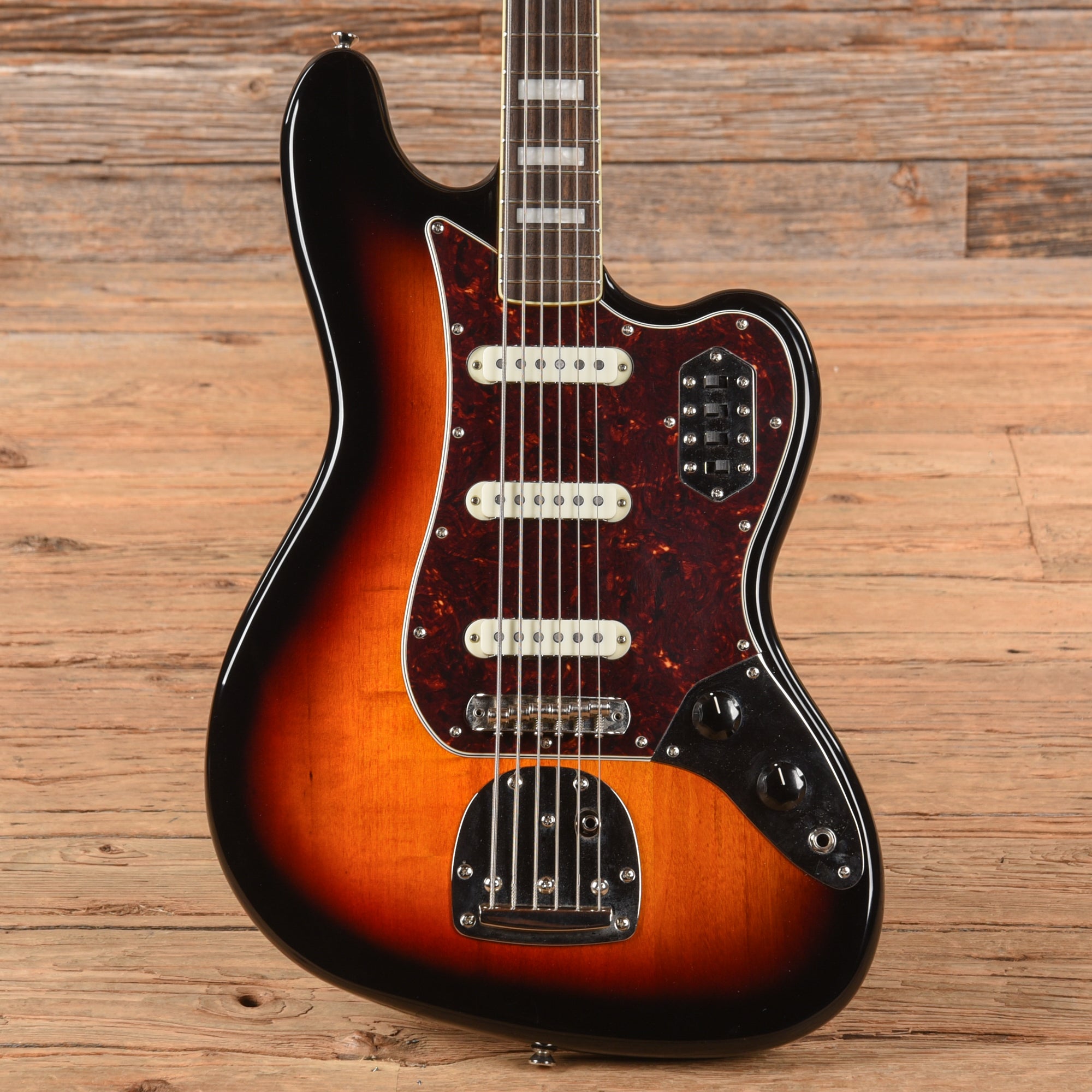 Squier Classic Vibe Bass VI Sunburst 2019 Bass Guitars / 5-String or More