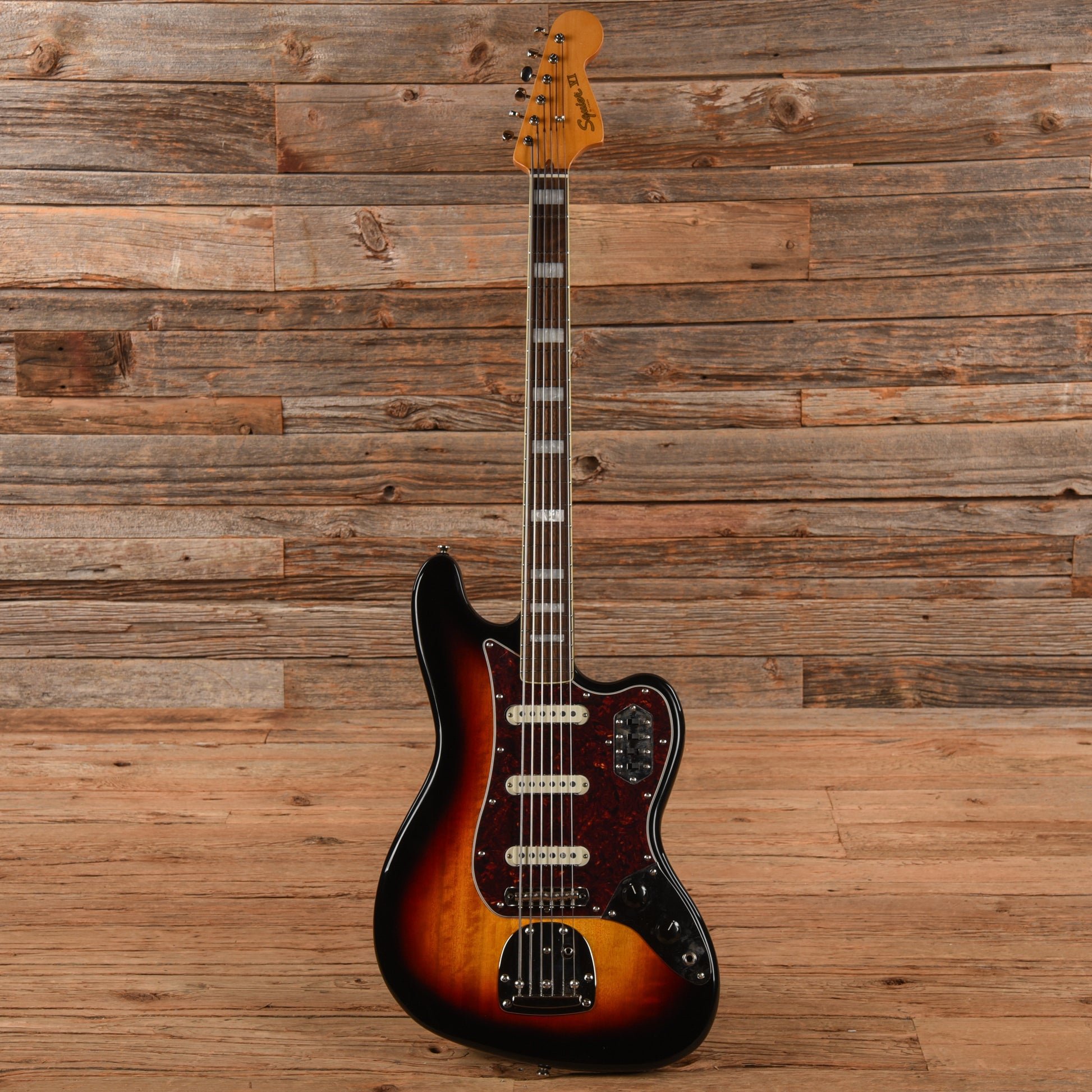 Squier Classic Vibe Bass VI Sunburst 2021 Bass Guitars / 5-String or More