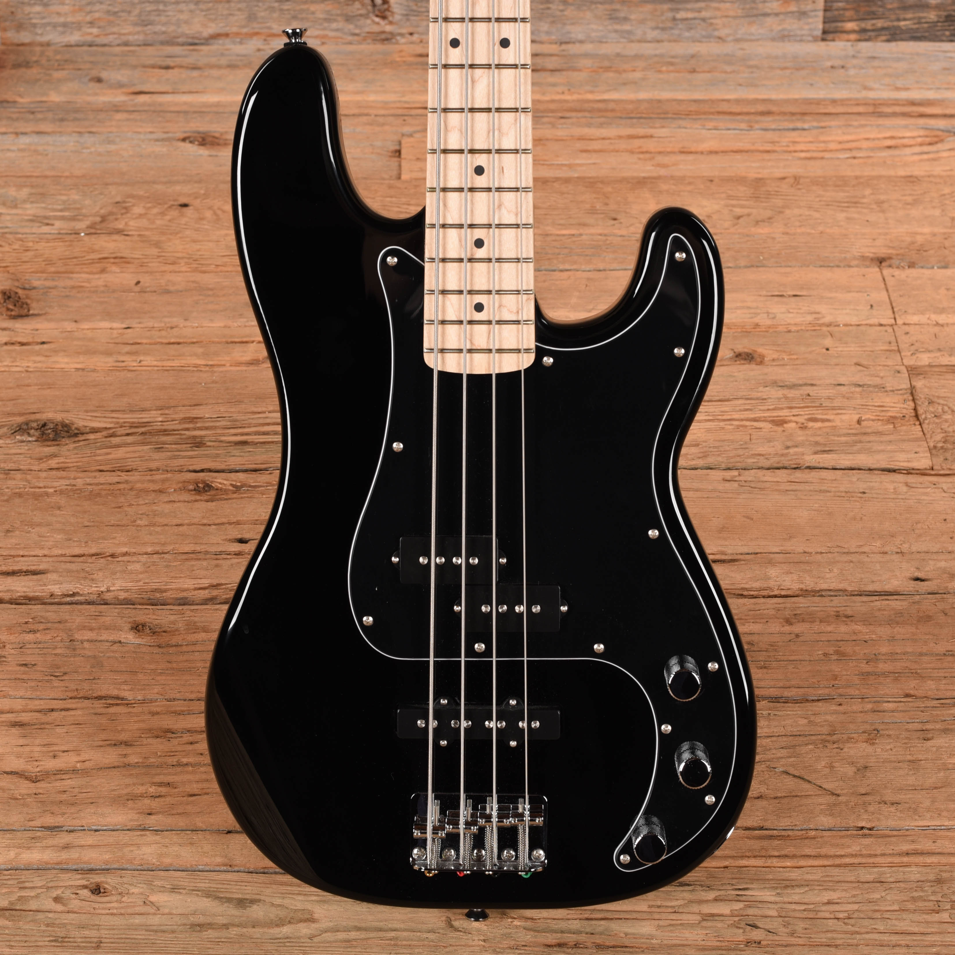Squier Affinity Series Precision Bass PJ Black 2024 Bass Guitars