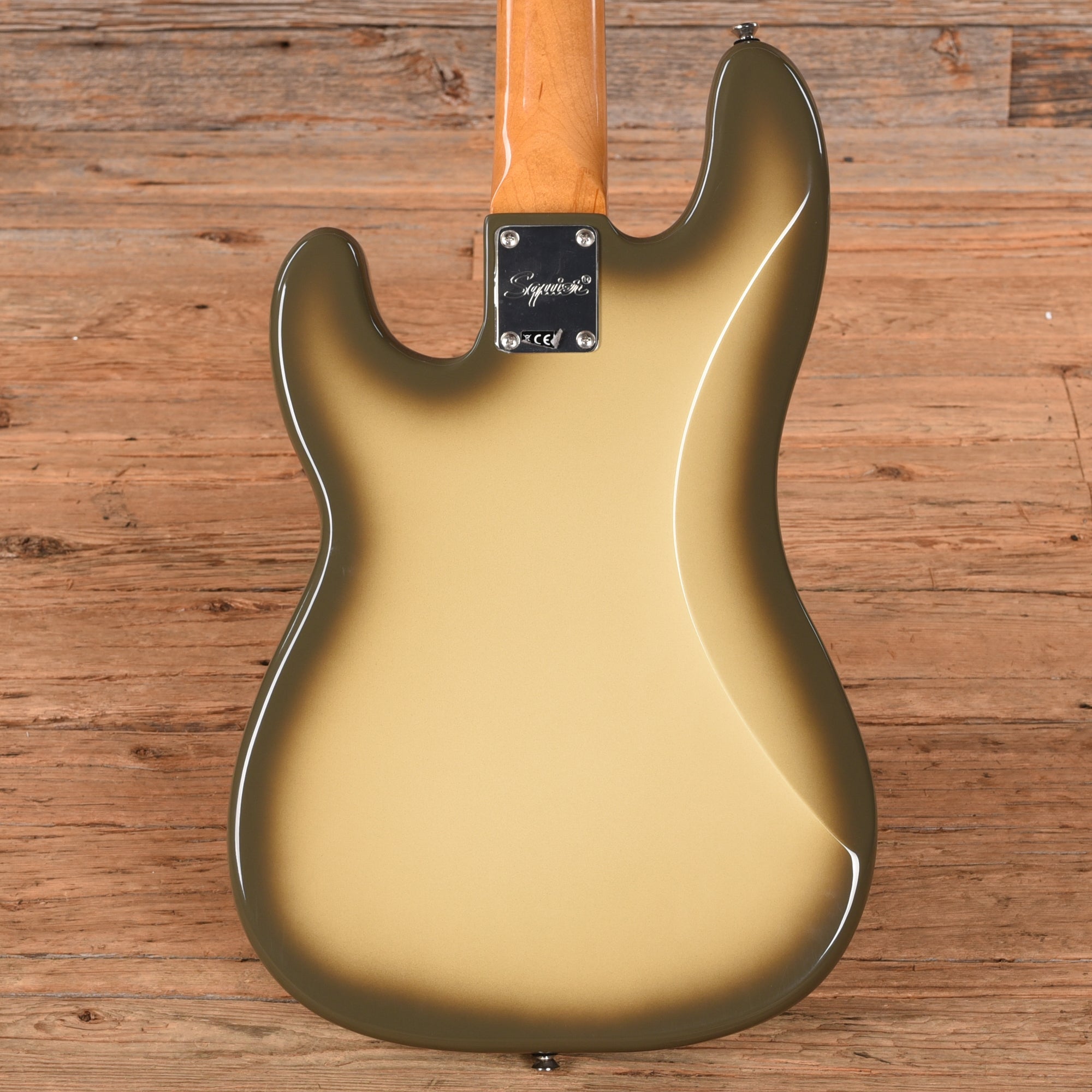 Squier Classic Vibe '70s Precision Bass Antigua Bass Guitars