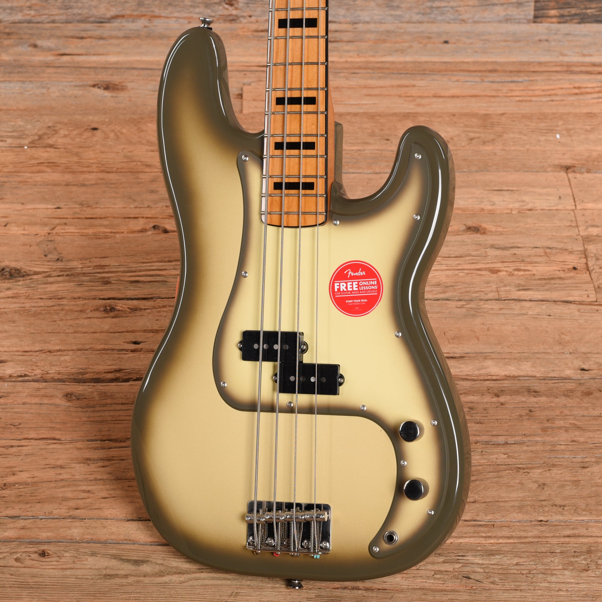 Squier Classic Vibe '70s Precision Bass Antigua Bass Guitars