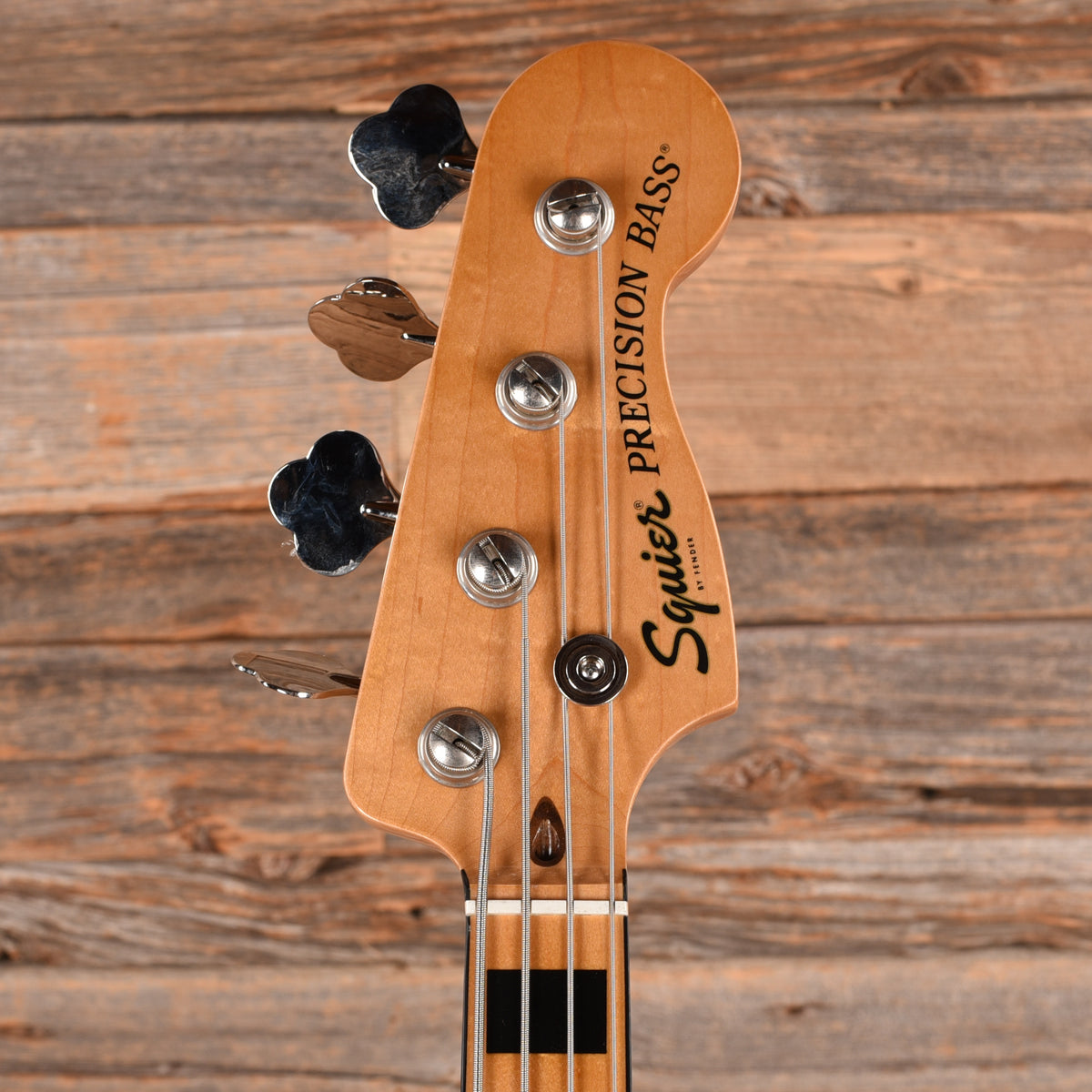 Squier Classic Vibe '70s Precision Bass Antigua Bass Guitars