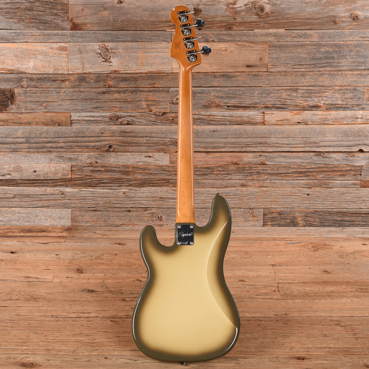Squier Classic Vibe '70s Precision Bass Antigua Bass Guitars