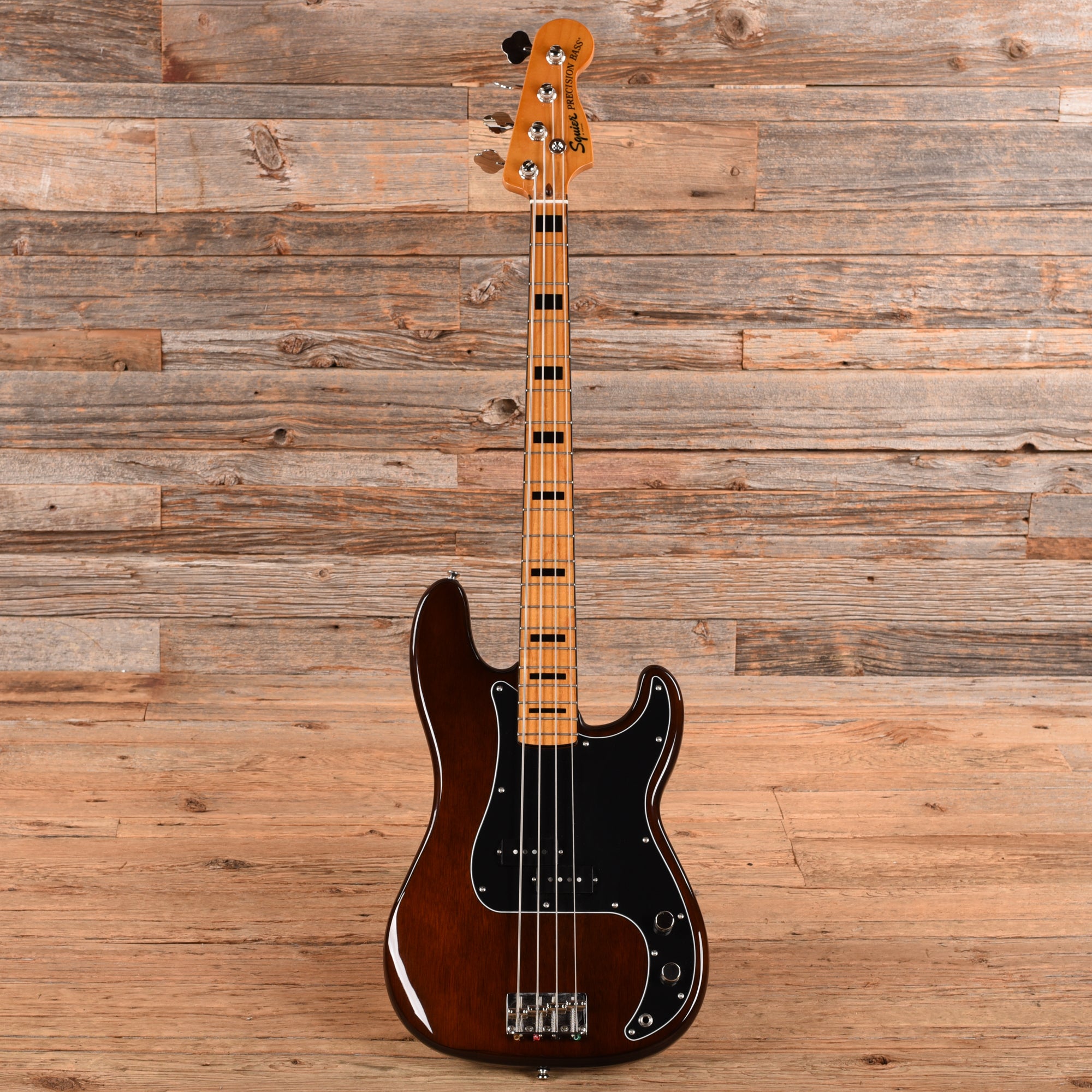 Squier Classic Vibe 70s Precision Bass Walnut 2021 Bass Guitars
