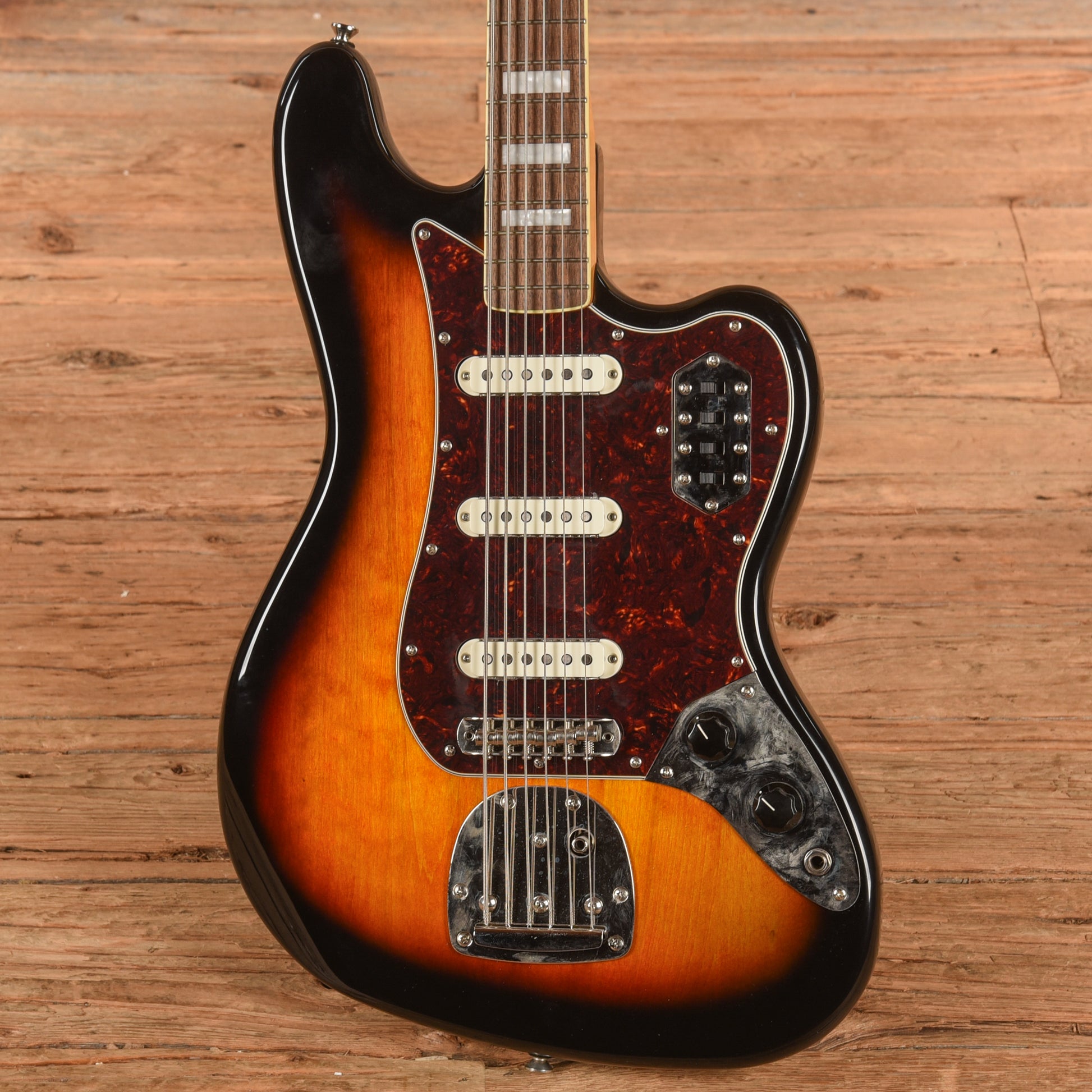 Squier Classic Vibe Bass VI Sunburst 2023 Bass Guitars