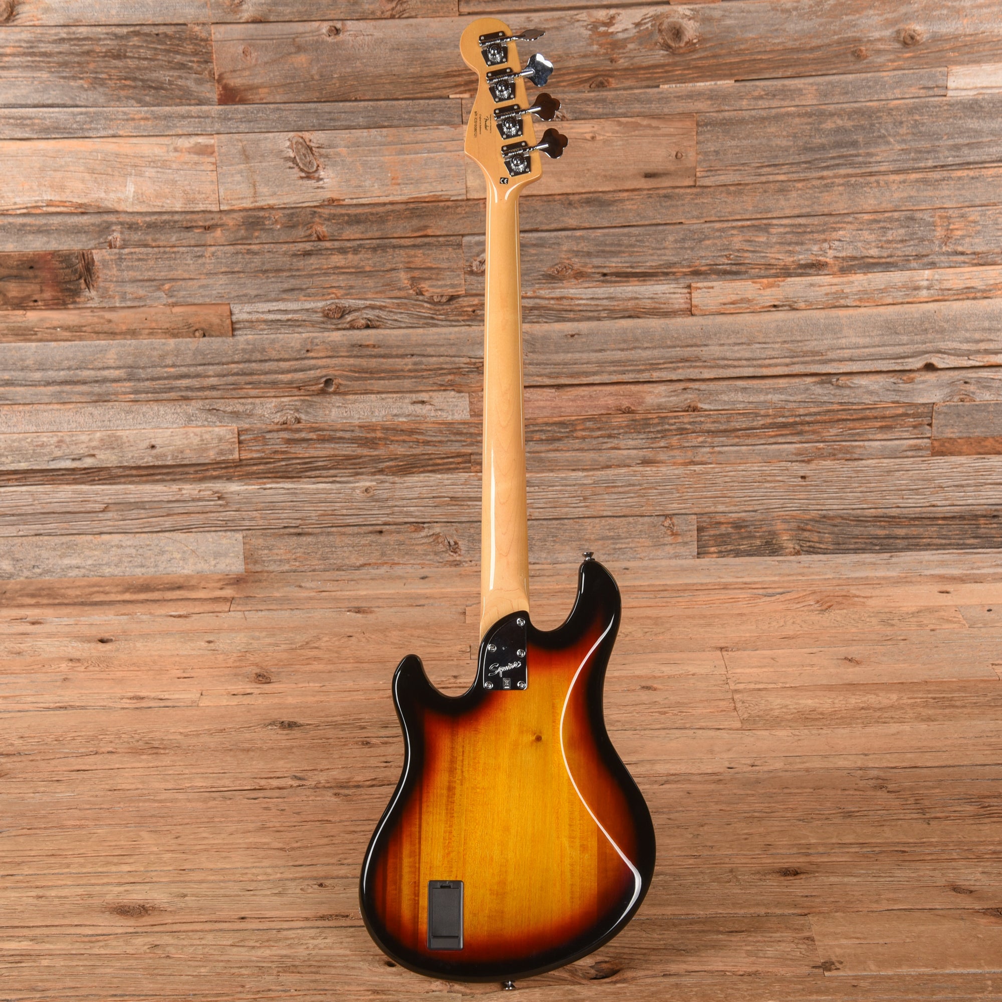 Squier Deluxe Dimension Bass Sunburst 2015 Bass Guitars