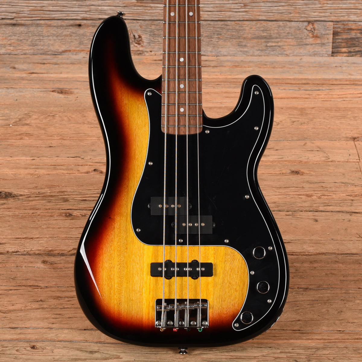 Squier FSR Affinity PJ Bass Sunburst 2018 Bass Guitars