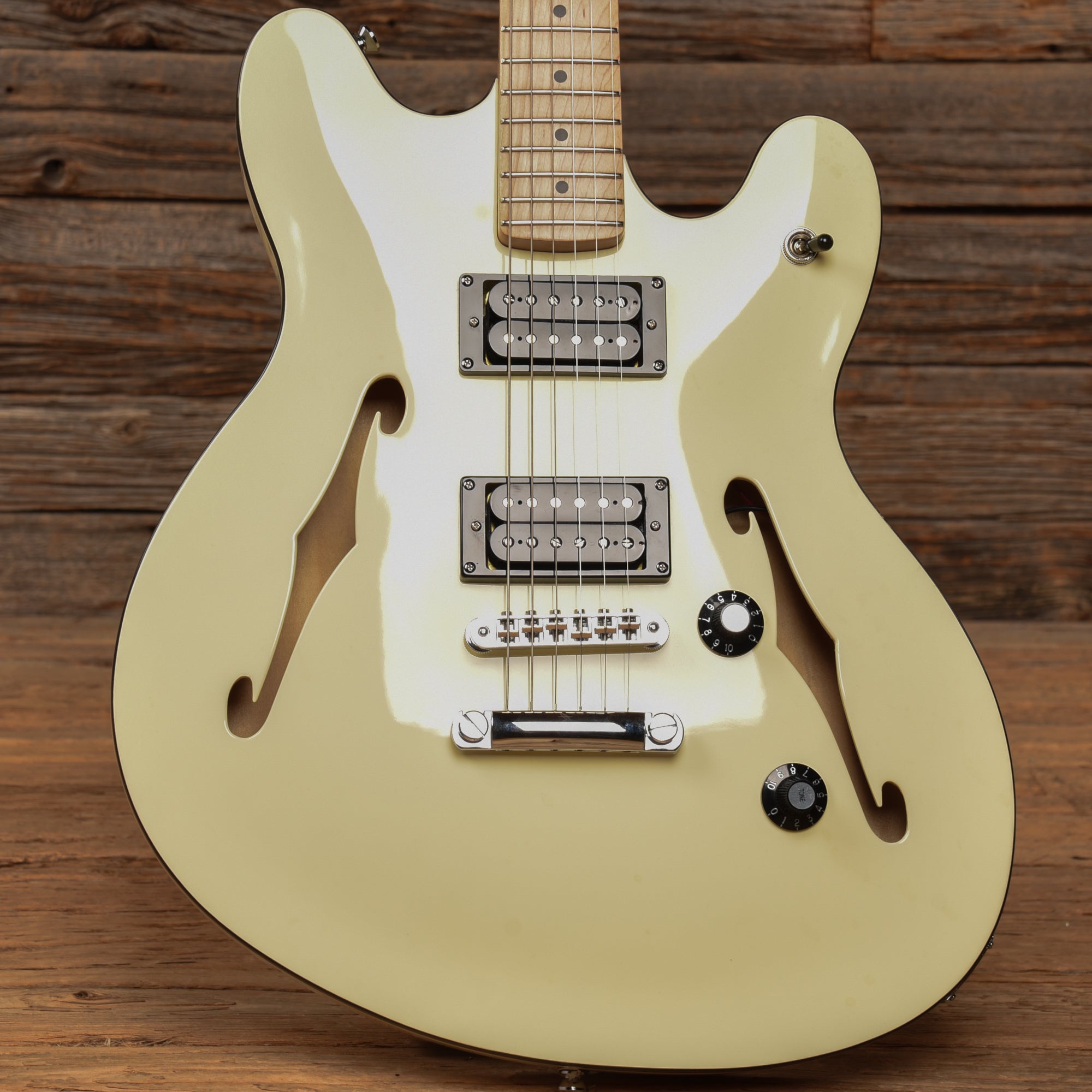 Squier Affinity Series Starcaster Olympic White 2020 Electric Guitars / Semi-Hollow
