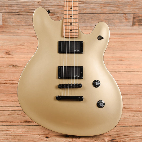 【ケース付き】Squier Starcaster Shoreline Gold squier-electric-guitars-semi-