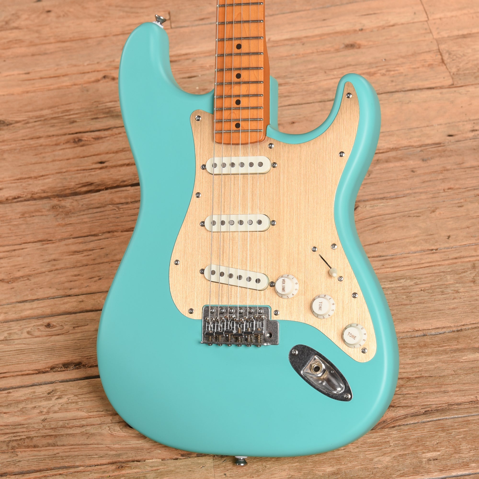 Squier 40th Anniversary Vintage Edition Stratocaster Satin Sea Foam Green Electric Guitars / Solid Body