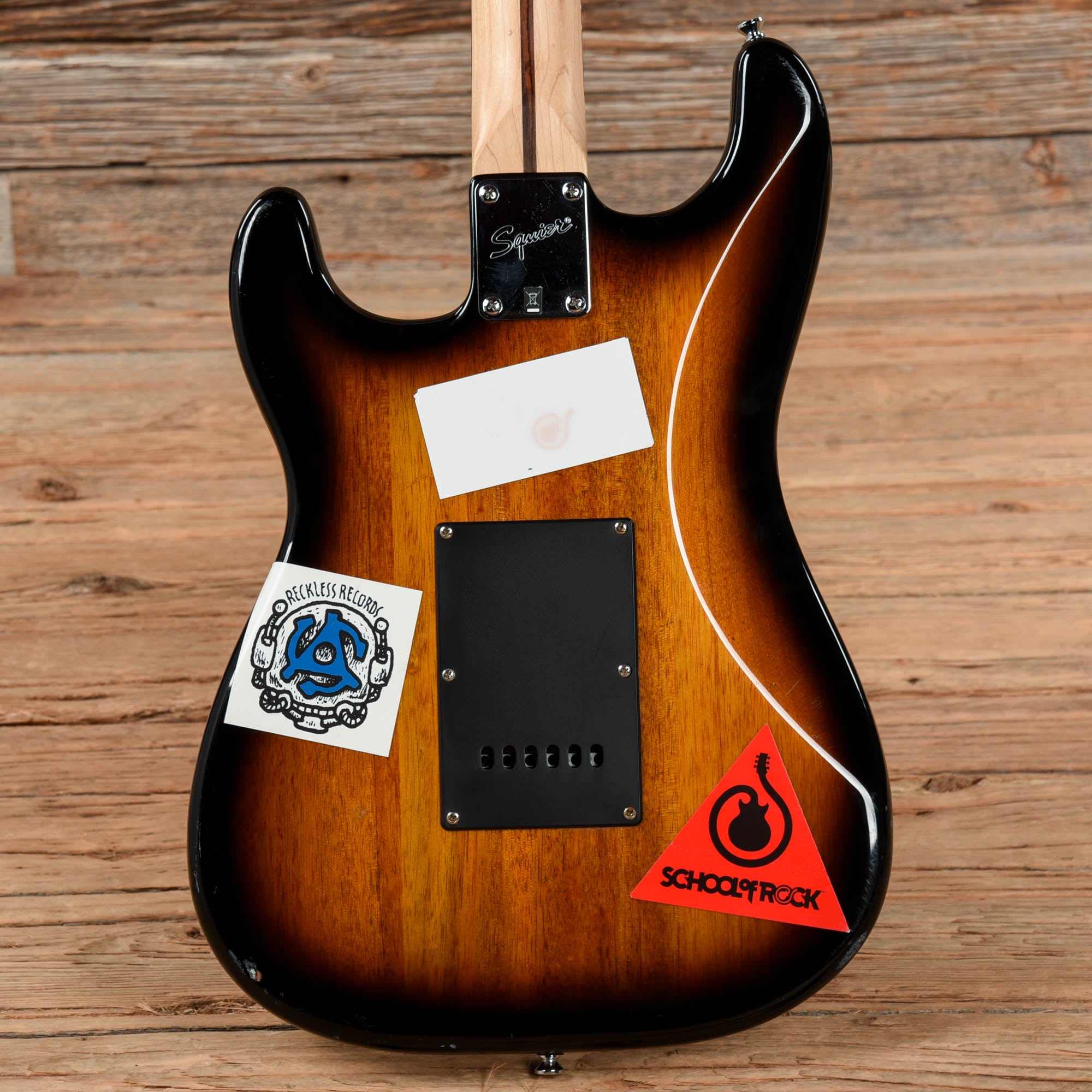 Squier Affinity Series Stratocaster HSS Sunburst 2012 Electric Guitars / Solid Body