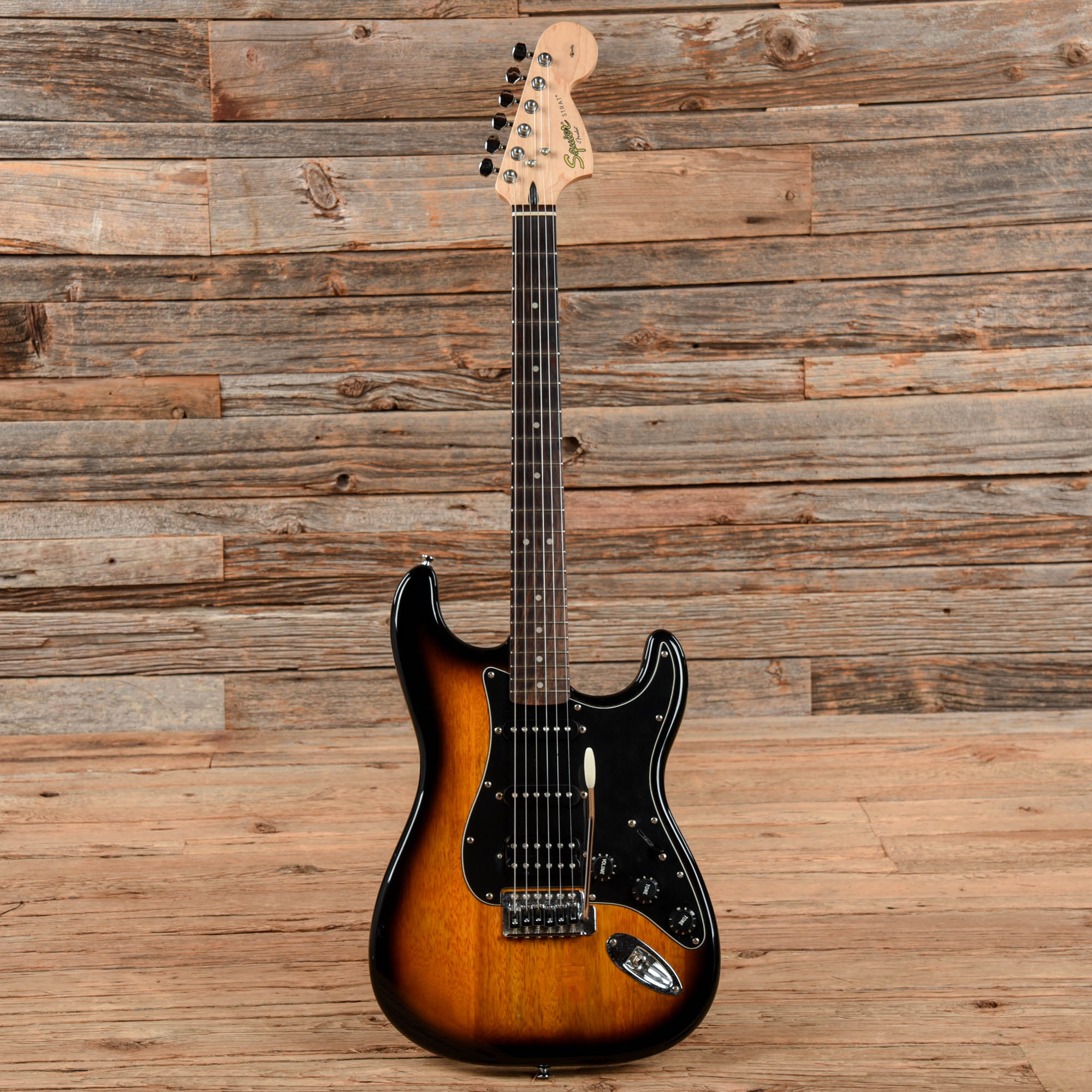 Squier Affinity Series Stratocaster HSS Sunburst 2012 – Chicago