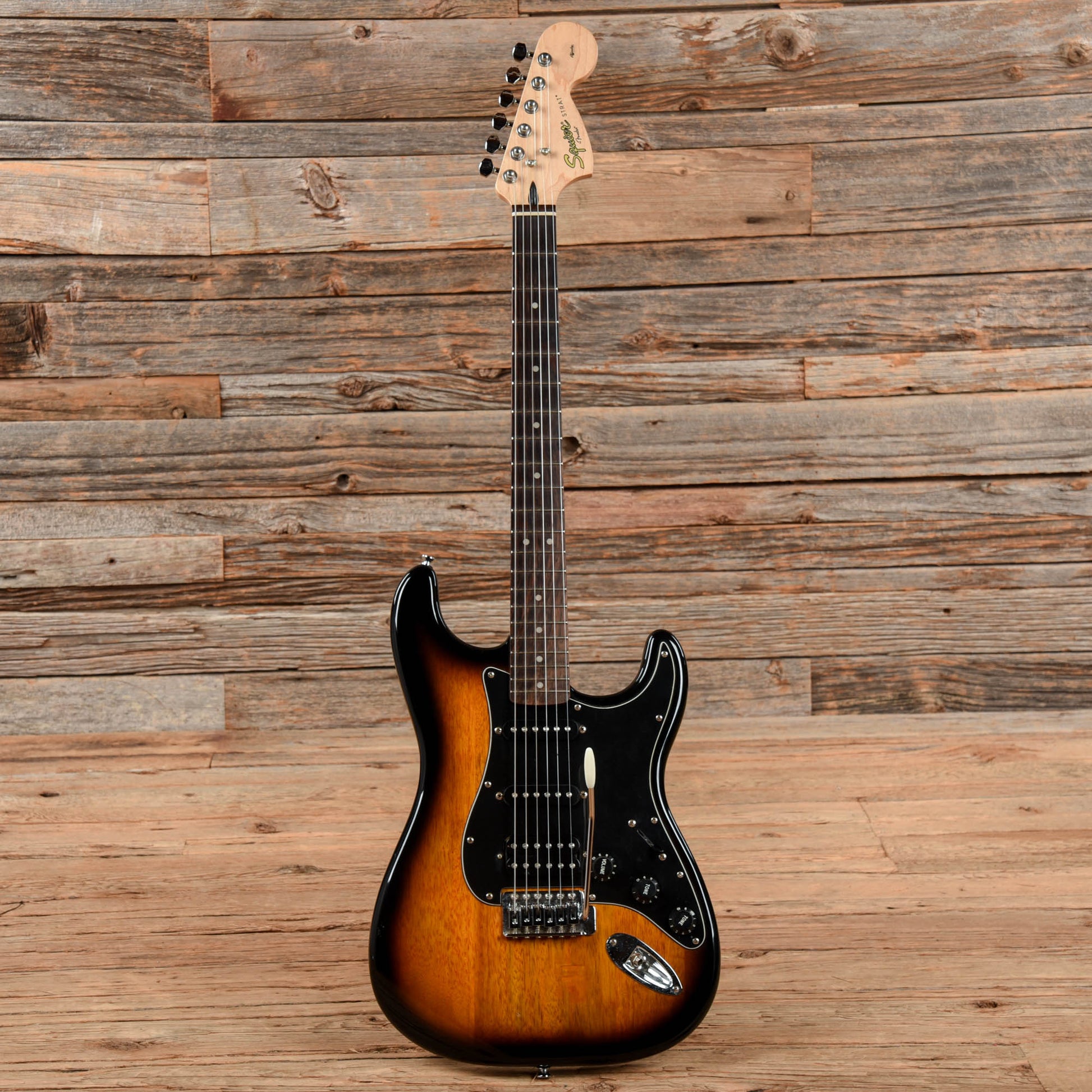 Squier Affinity Series Stratocaster HSS Sunburst 2012 Electric Guitars / Solid Body
