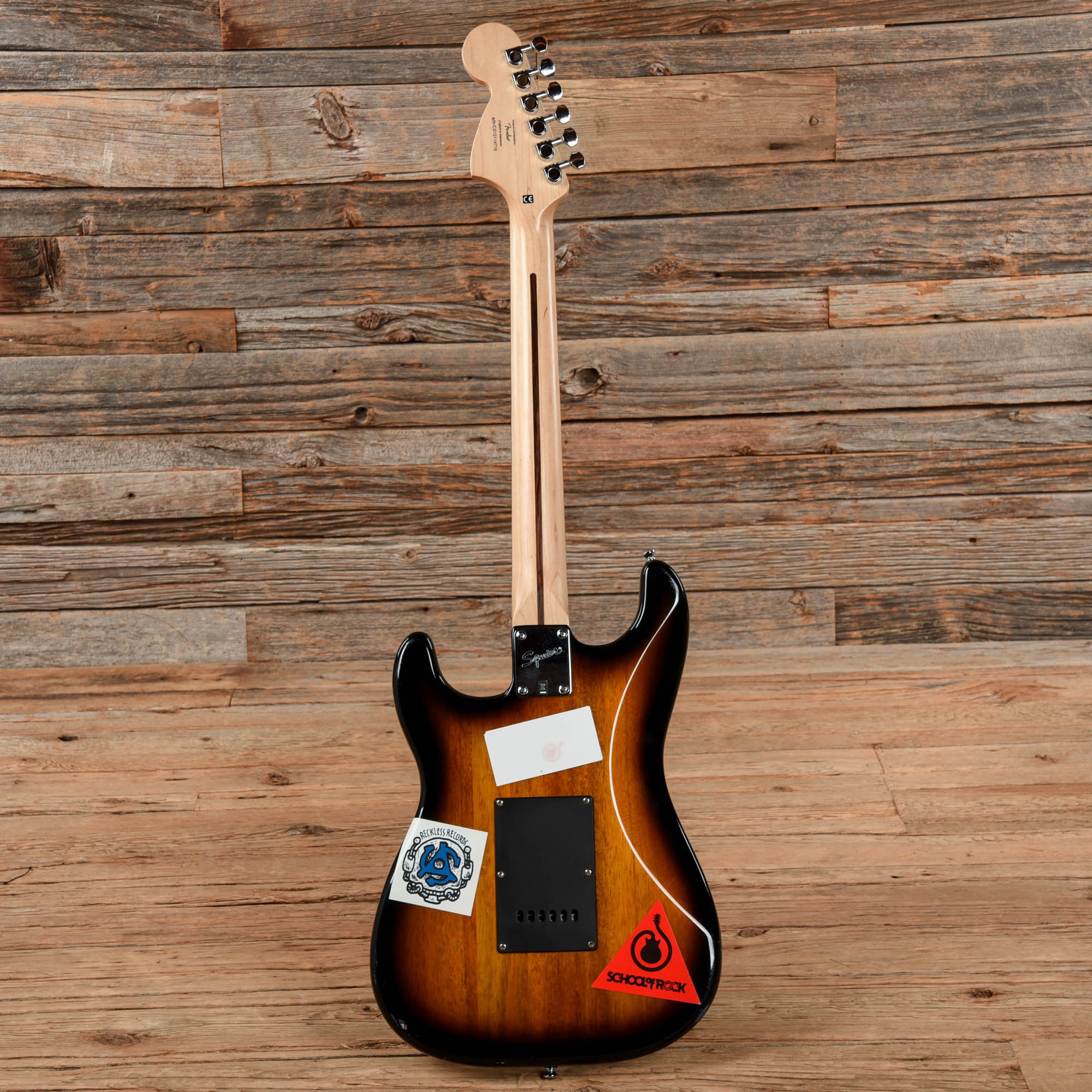Squier Affinity Series Stratocaster HSS Sunburst 2012 Electric Guitars / Solid Body