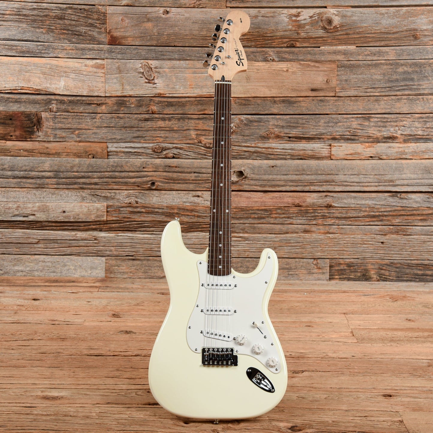 Squier Affinity Stratocaster White Electric Guitars / Solid Body