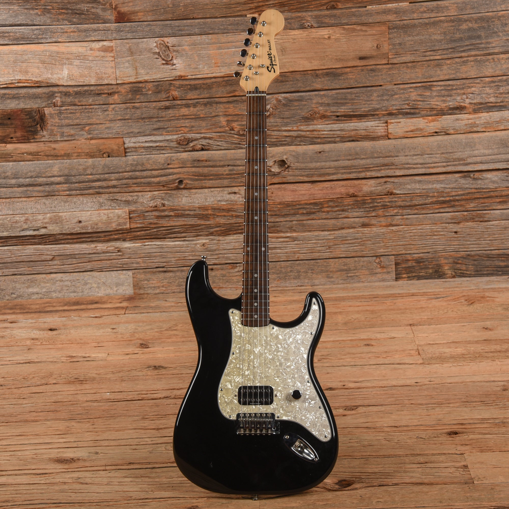 Squier Bullet Stratocaster Sunburst 2004 Electric Guitars / Solid Body