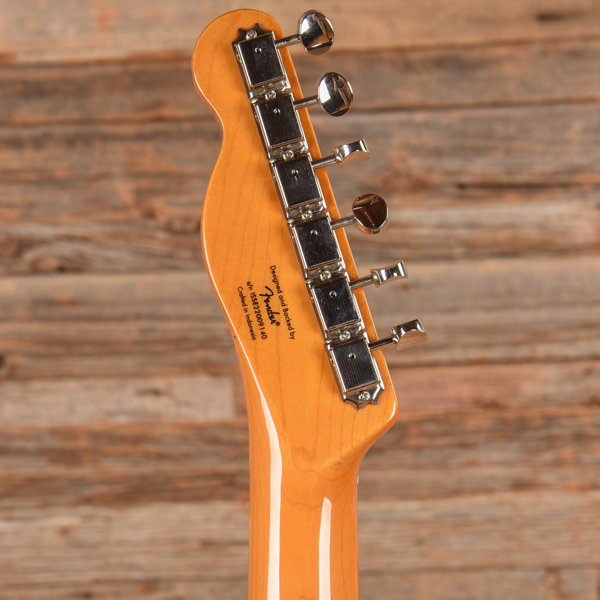 Squier Classic Vibe '60s Custom Telecaster HS Shell Pink Electric Guitars / Solid Body