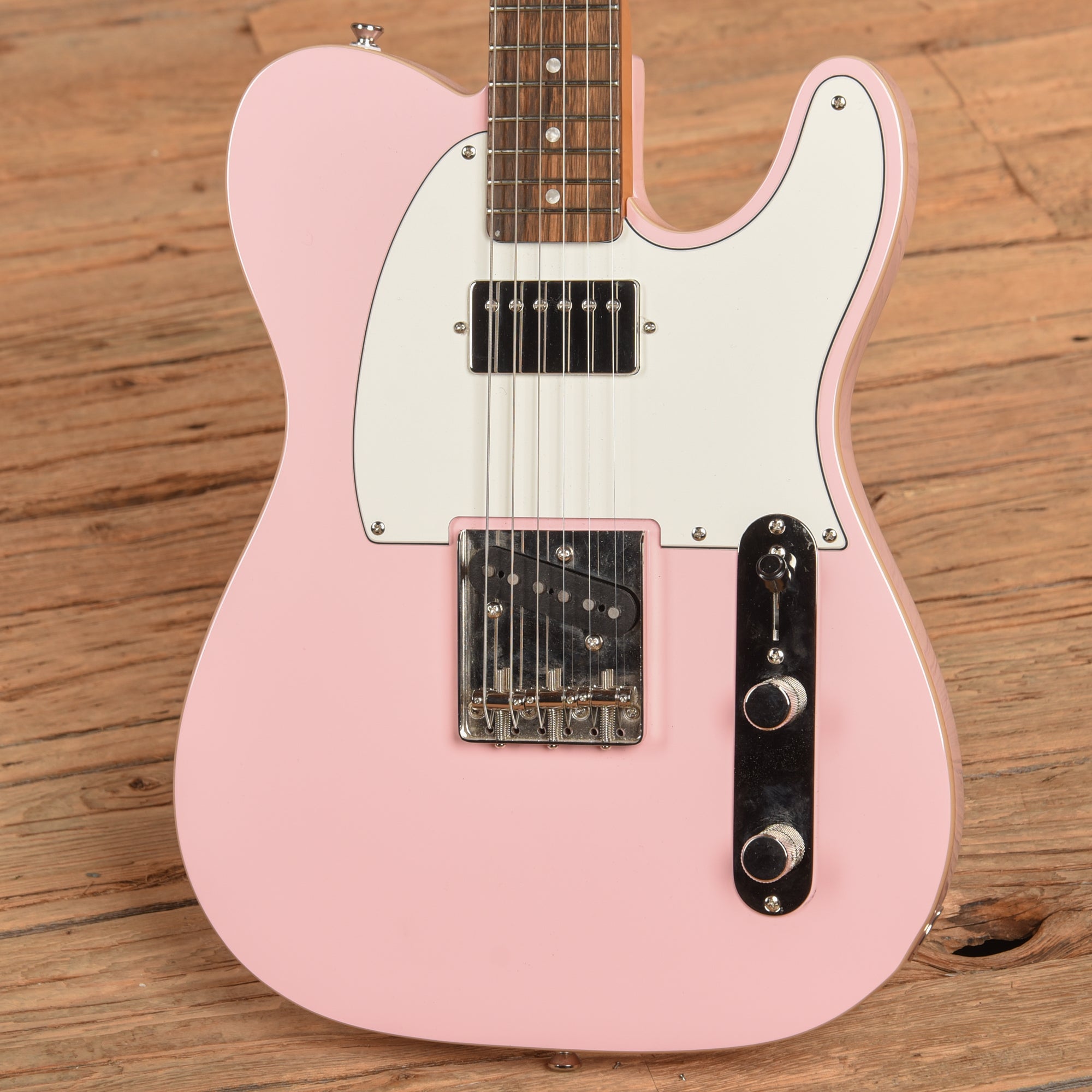 Squier Classic Vibe '60s Custom Telecaster HS Shell Pink Electric Guitars / Solid Body