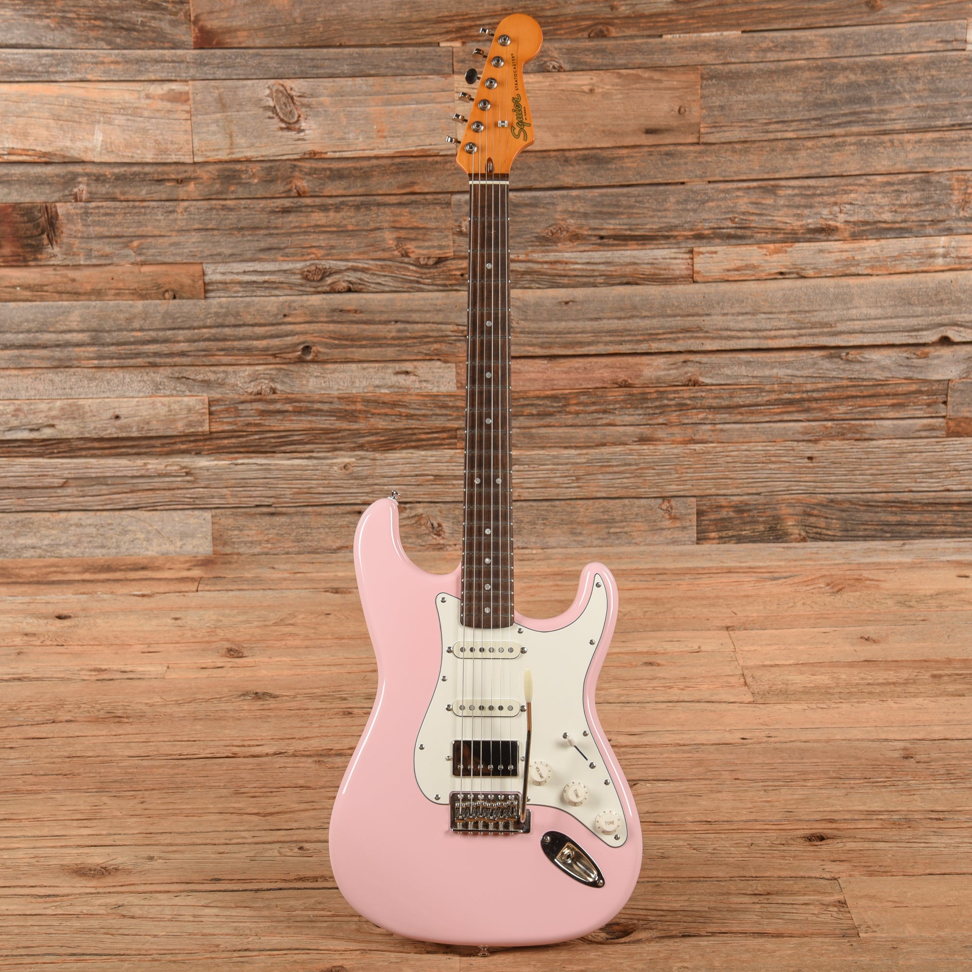 Squier Classic Vibe '60s Stratocaster HSS Shell Pink 3-Ply Parchment Electric Guitars / Solid Body