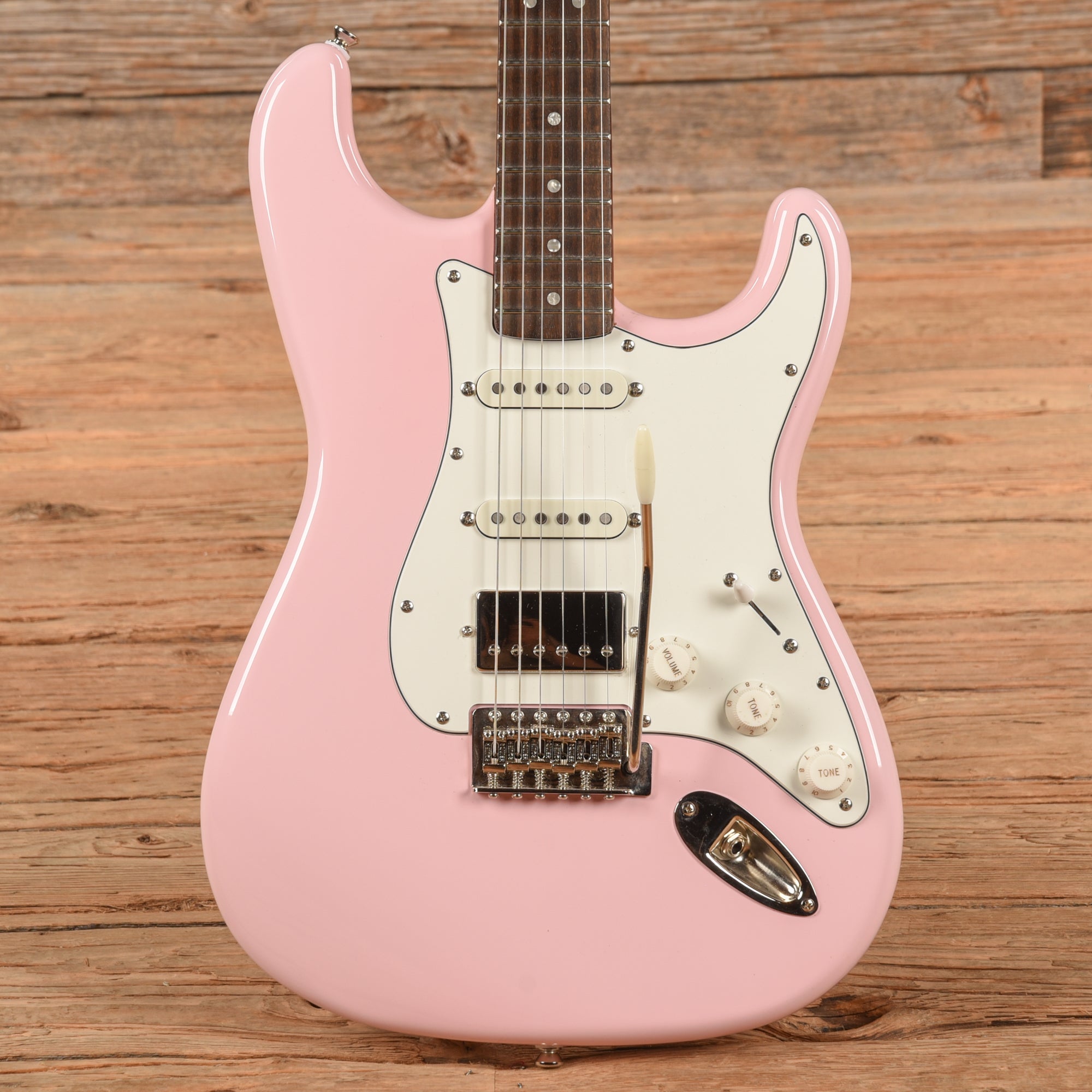 Squier Classic Vibe '60s Stratocaster HSS Shell Pink 3-Ply Parchment Electric Guitars / Solid Body