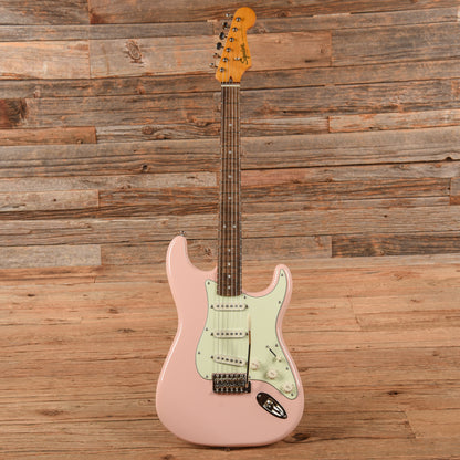 Squier Classic Vibe '60s Stratocaster Shell Pink w/Mint Pickguard Electric Guitars / Solid Body