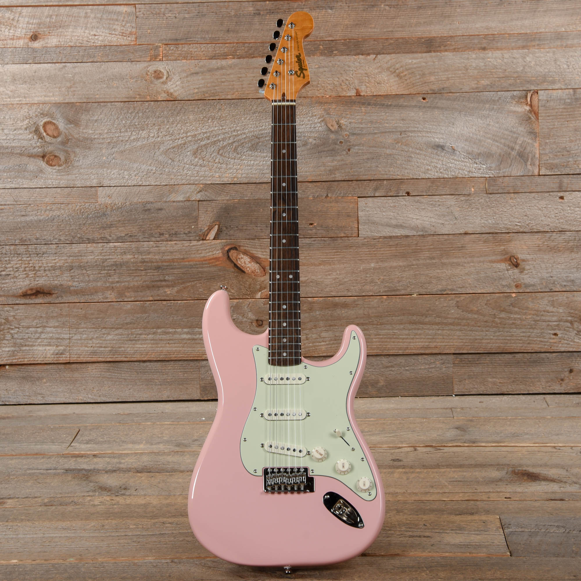 Squier Classic Vibe '60s Stratocaster Shell Pink w/Mint Pickguard Electric Guitars / Solid Body