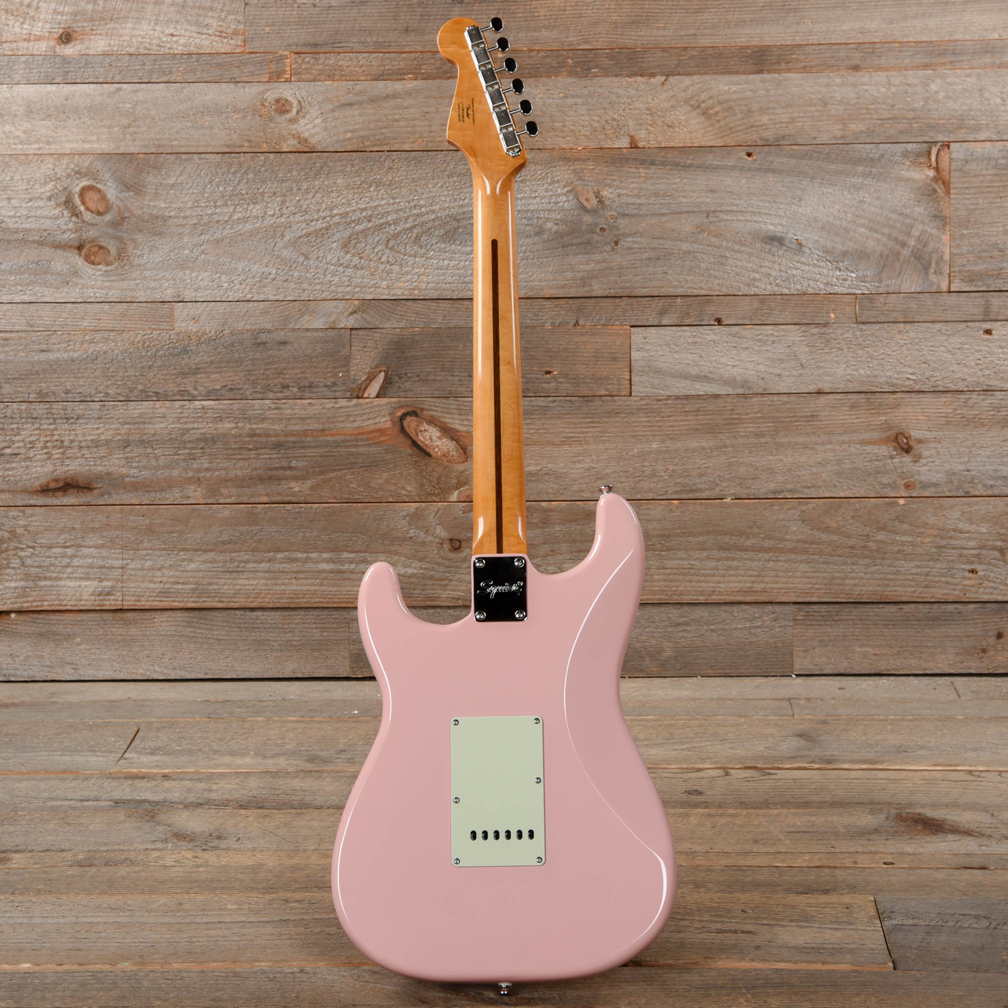 Squier Classic Vibe '60s Stratocaster Shell Pink w/Mint Pickguard Electric Guitars / Solid Body