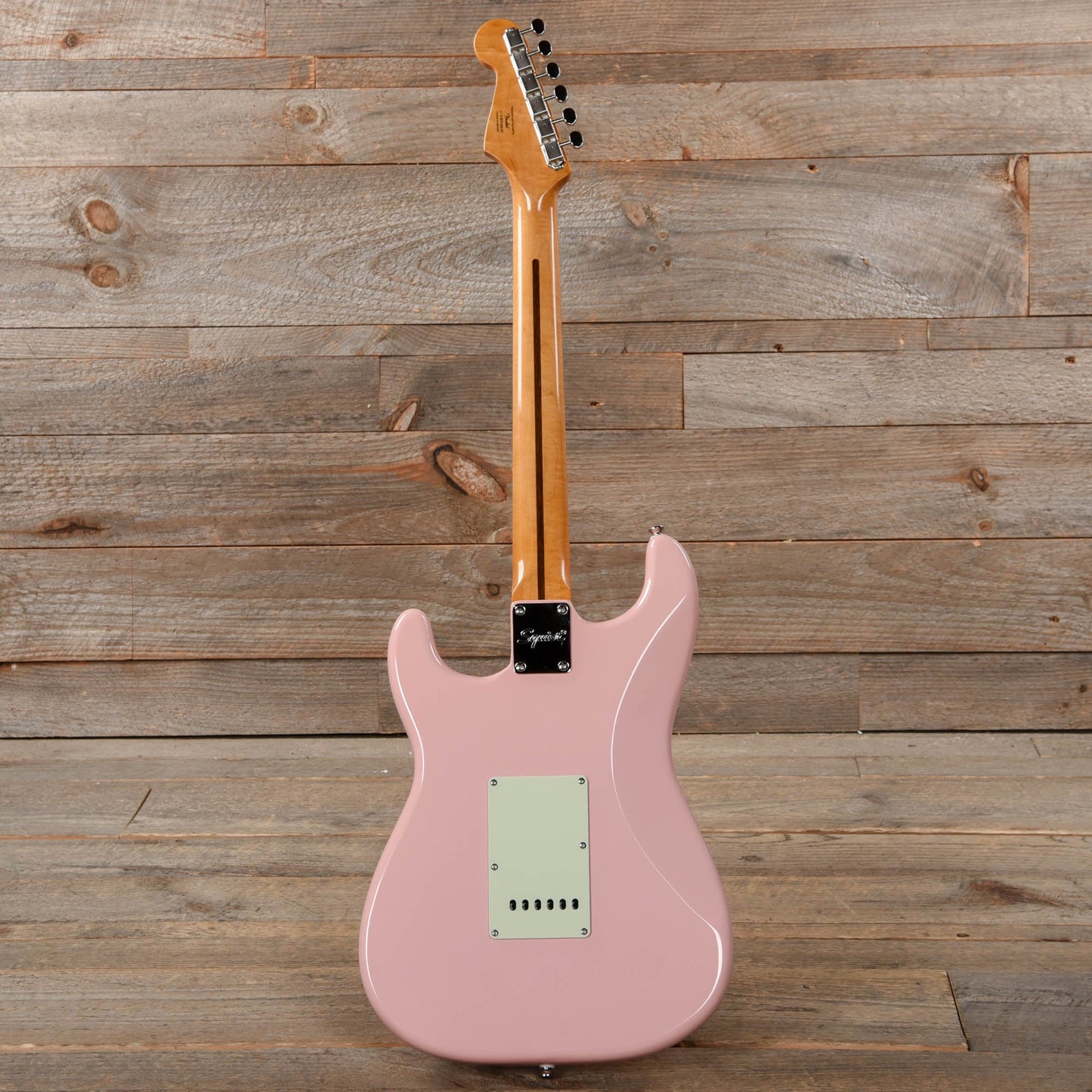 Squier Classic Vibe '60s Stratocaster Shell Pink w/Mint Pickguard Electric Guitars / Solid Body