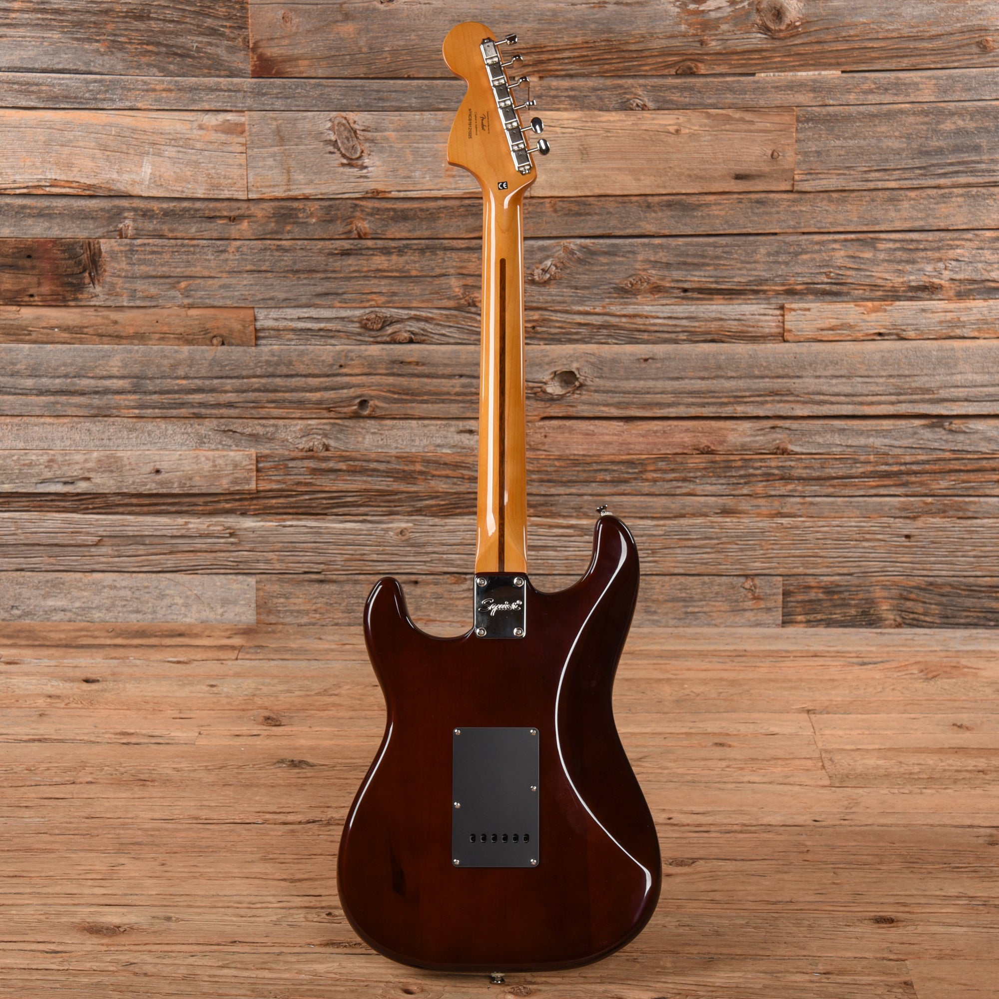 Squier Classic Vibe '70s HSS Stratocaster Walnut 2019 Electric Guitars / Solid Body