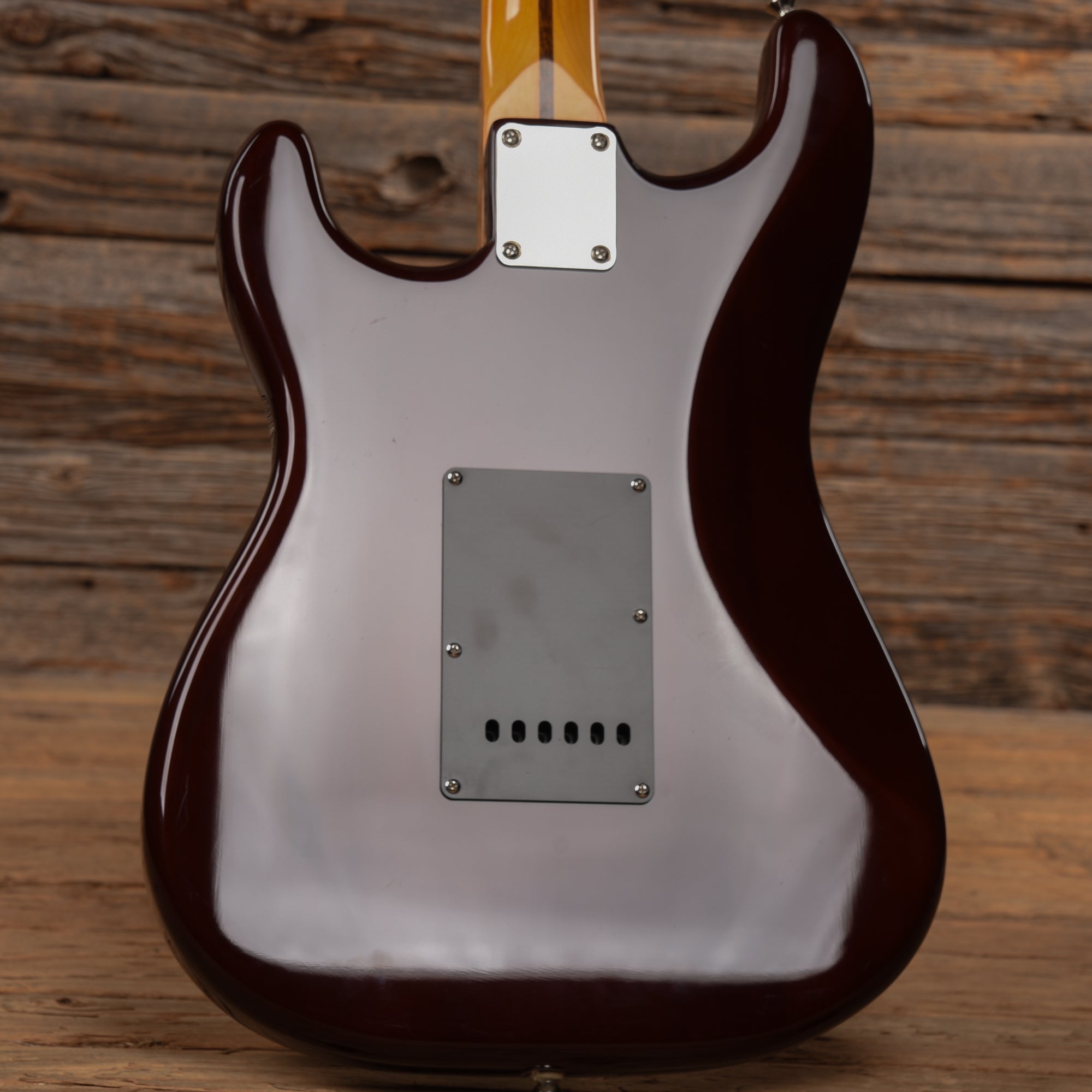 Squier Classic Vibe '70s HSS Stratocaster Walnut 2019 Electric Guitars / Solid Body