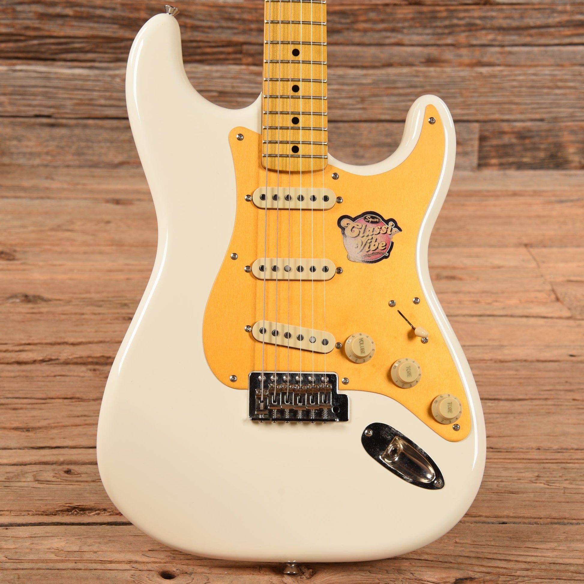 Squier Classic Vibe Straotcaster White 2011 Electric Guitars / Solid Body