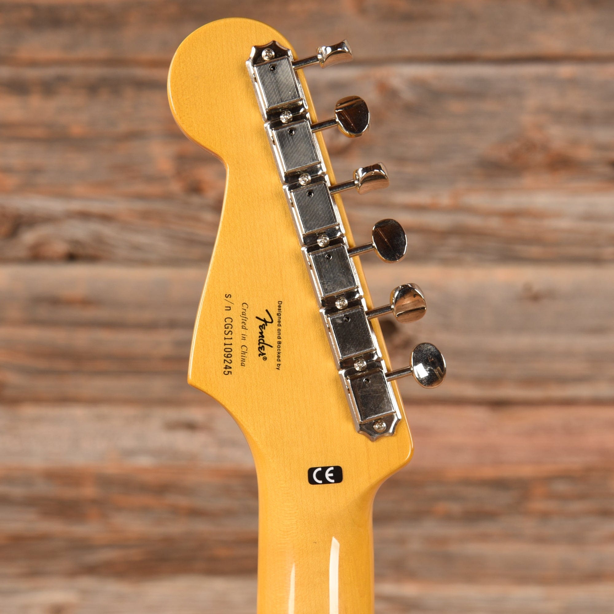 Squier Classic Vibe Straotcaster White 2011 Electric Guitars / Solid Body