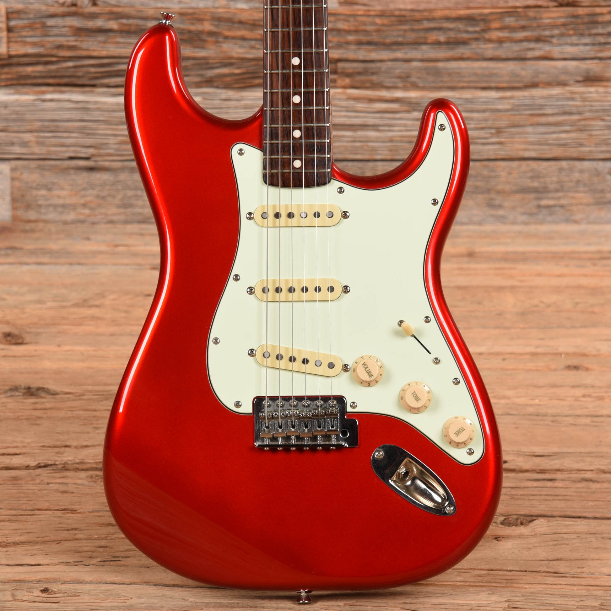 Squier Classic Vibe Stratocaster 60's Candy Apple Red 2009 Electric Guitars / Solid Body