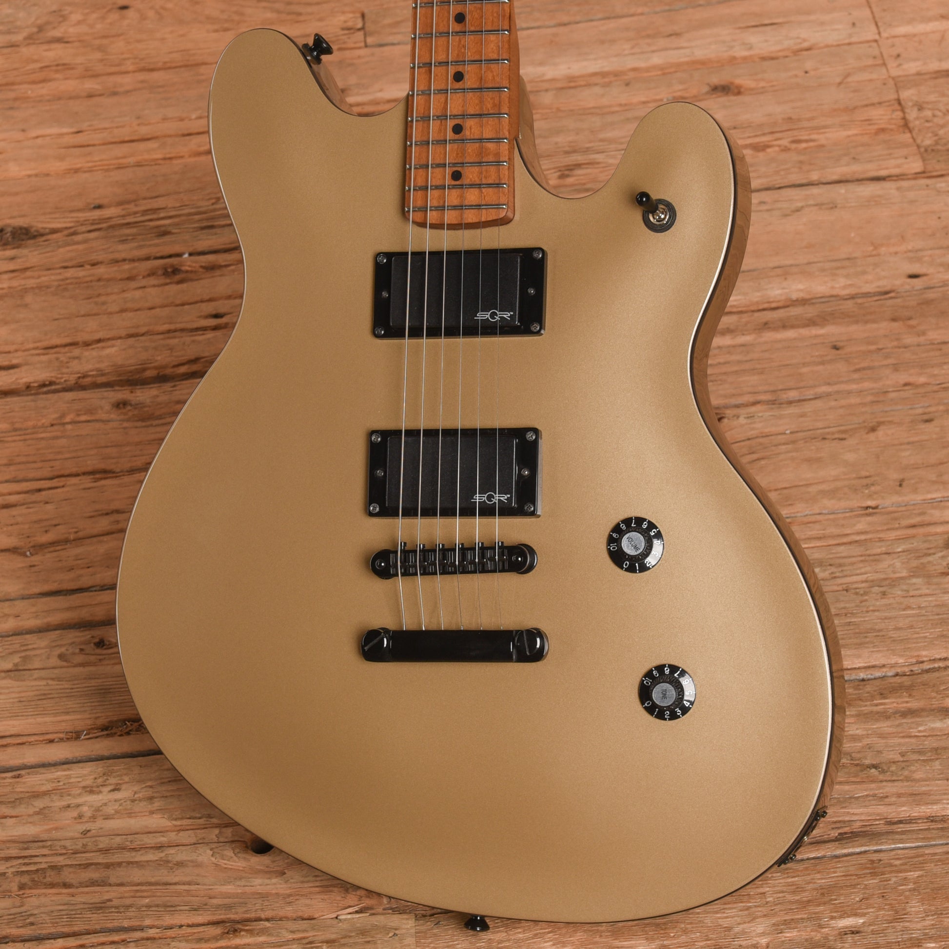 Squier Contemporary Active Starcaster Shoreline Gold 2021 Electric Guitars / Solid Body