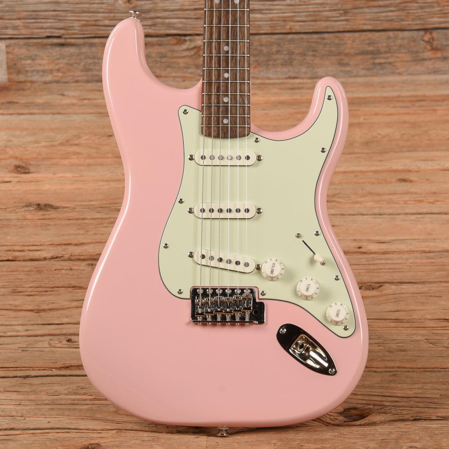Squier FSR Classic Vibe 60s Stratocaster Shell Pink 2021 Electric Guitars / Solid Body