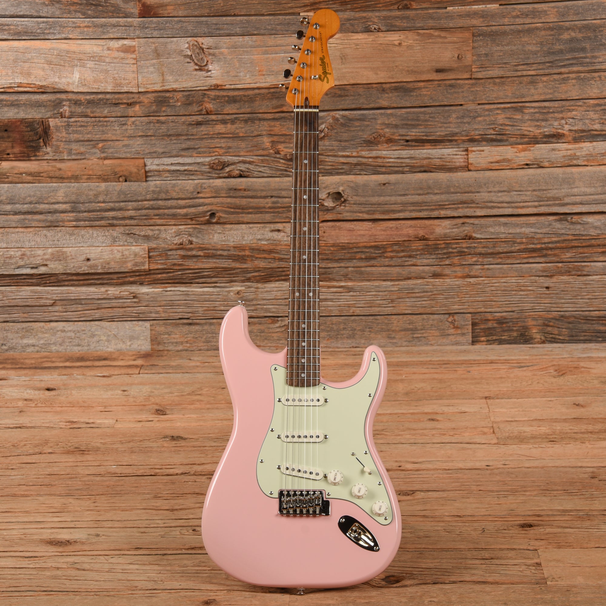 Squier FSR Classic Vibe 60s Stratocaster Shell Pink 2021 Electric Guitars / Solid Body