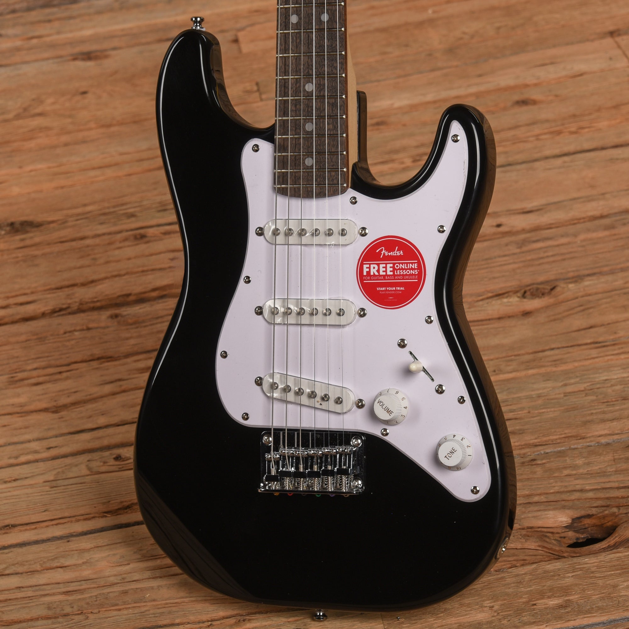 Squier Mini Stratocaster V2 Black Electric Guitars / Solid Body