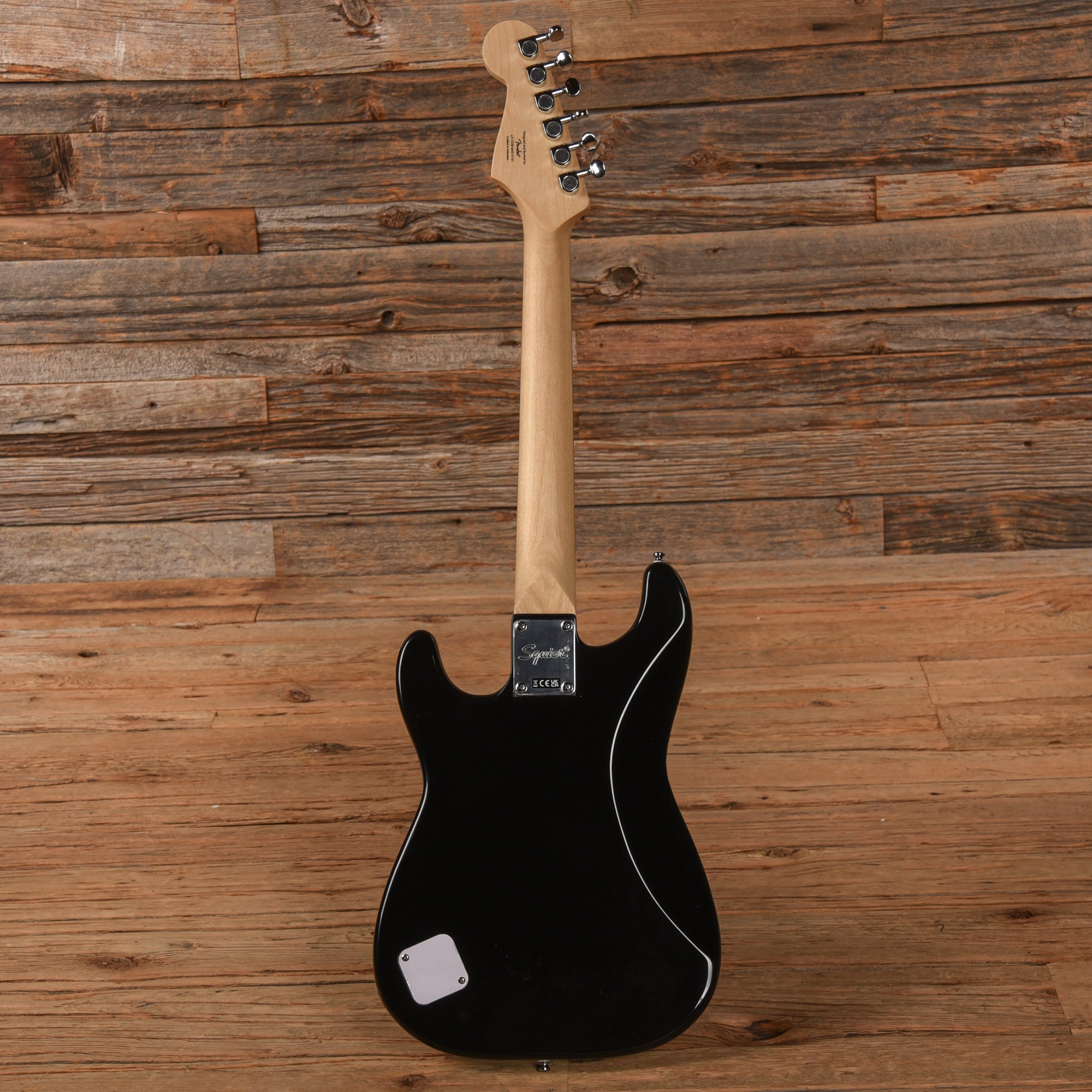 Squier Mini Stratocaster V2 Black Electric Guitars / Solid Body