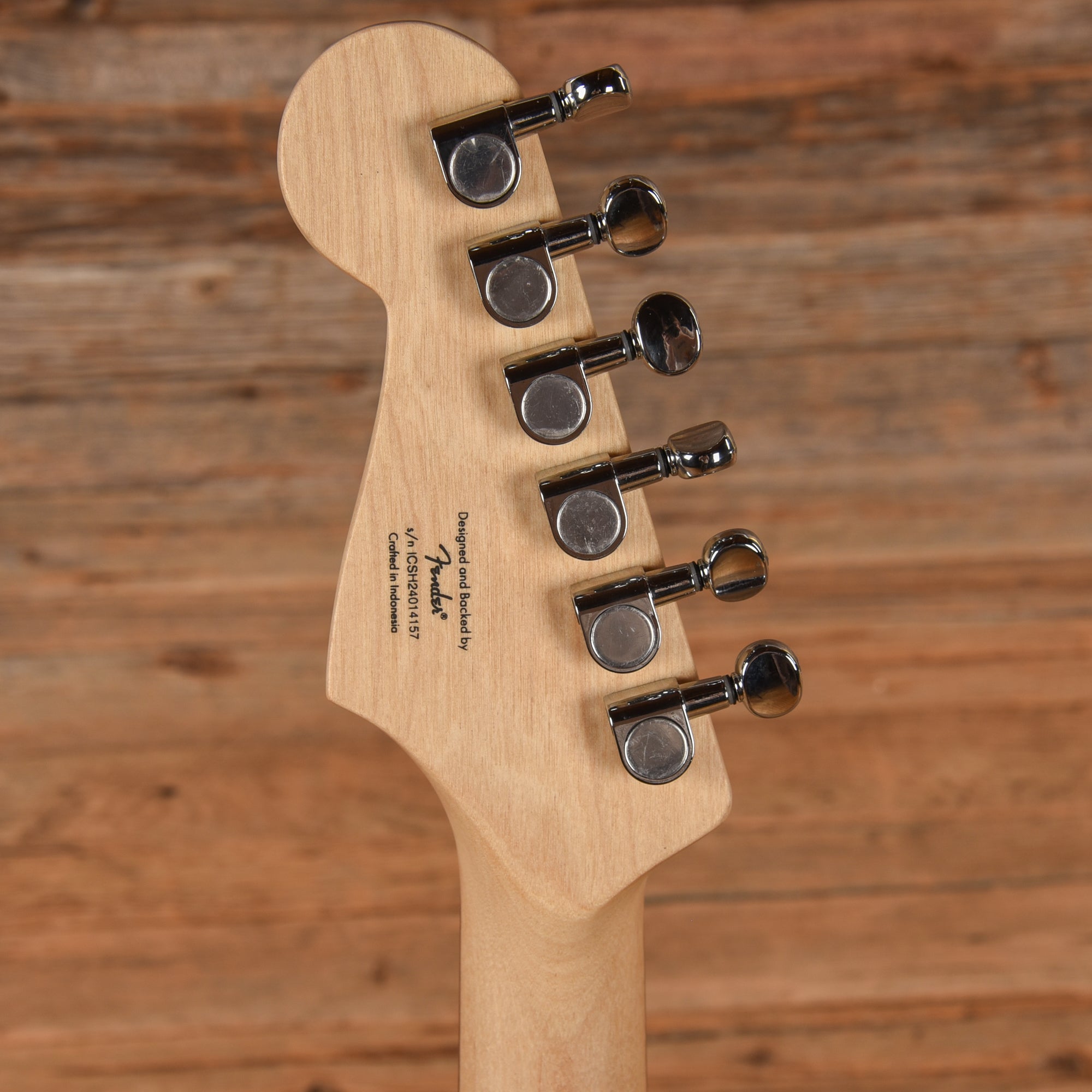 Squier Mini Stratocaster V2 Black Electric Guitars / Solid Body
